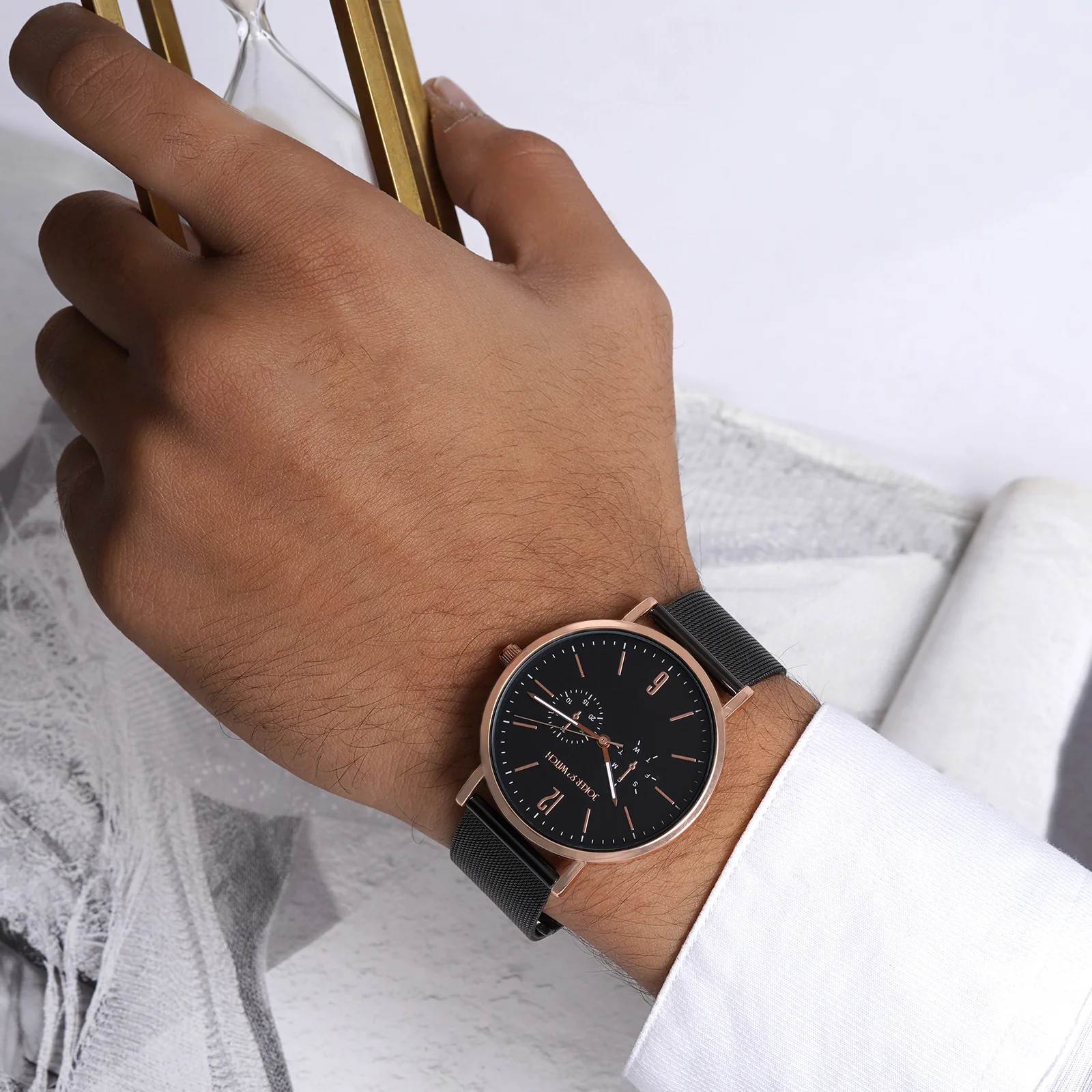 Agera Black Large Dial Mesh Strap Men's Watch - Image 2