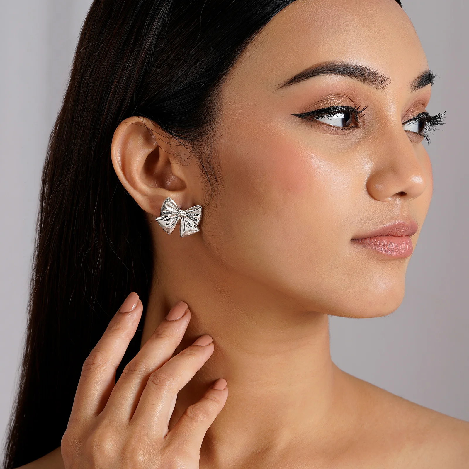 Ainsely Bow Style Earring - Image 2