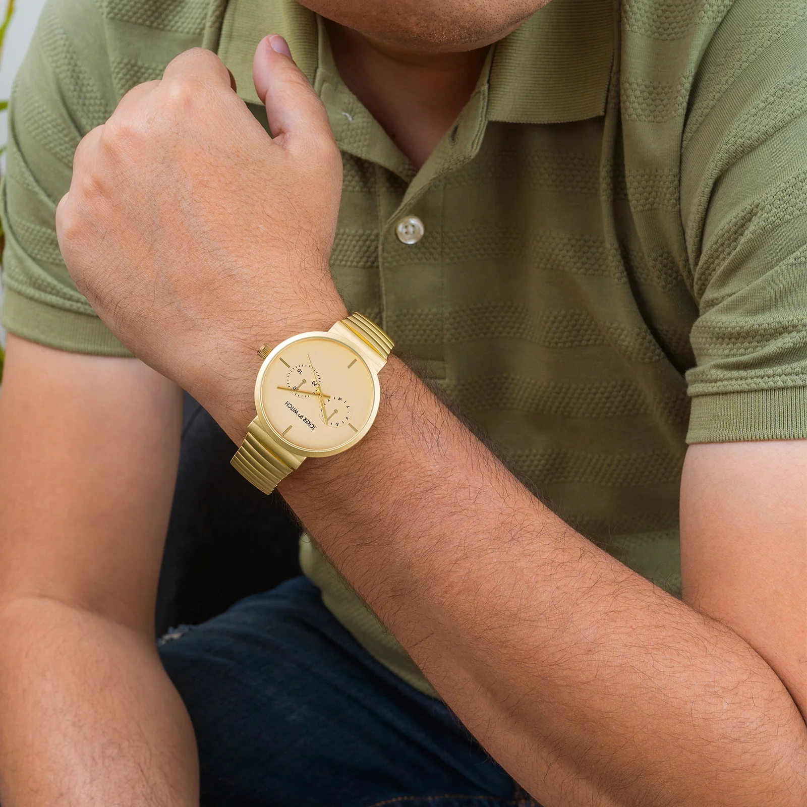 Airo Gold Large Dial Linked Chain Strap Unisex Watch - Image 2