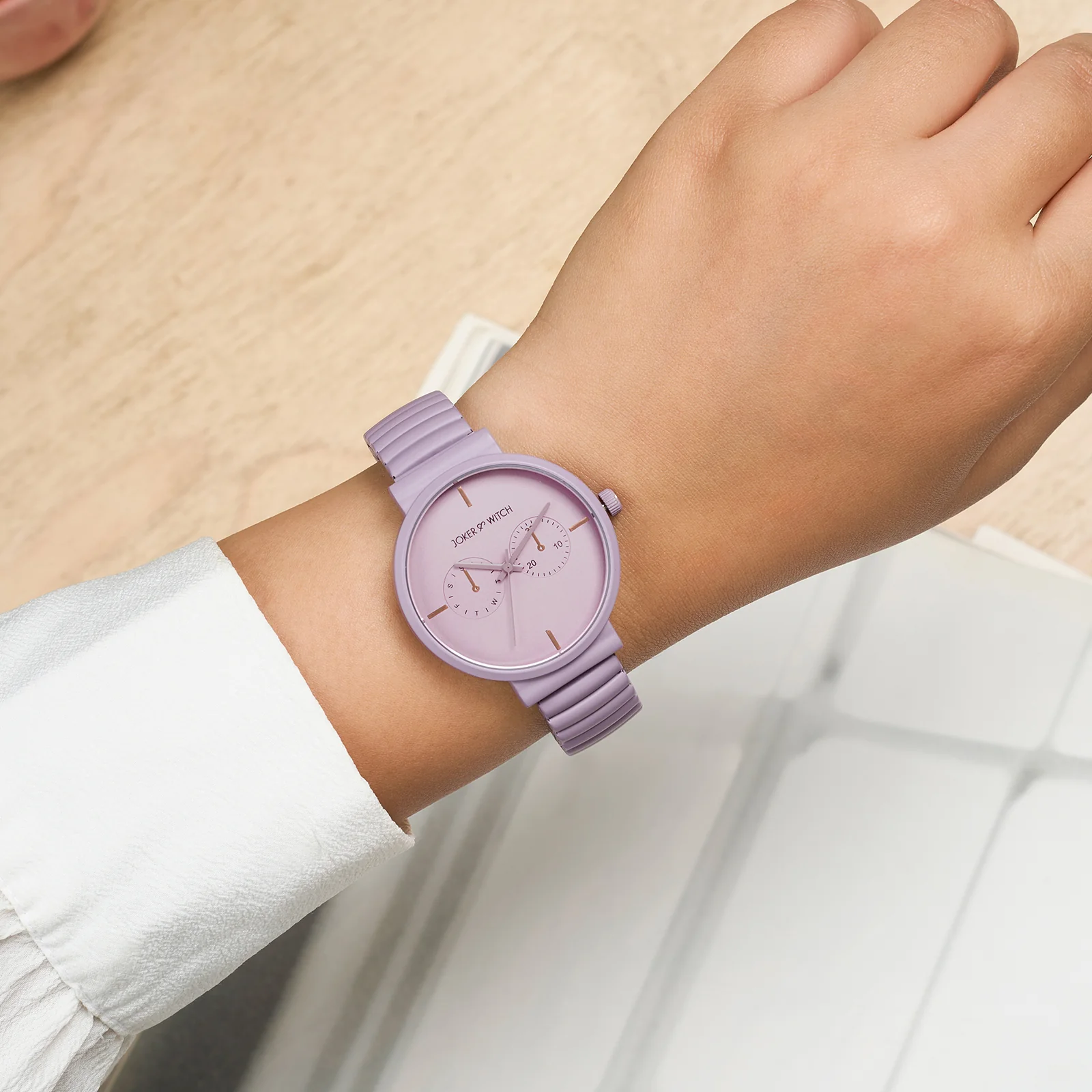Airo Lavendar Medium Dial Linked Chain Strap Women's Watch - Image 2