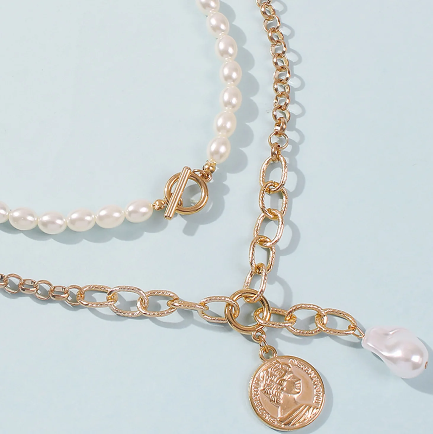 Alluring Pearl and Gold Chain Link Layered Necklace - Image 7