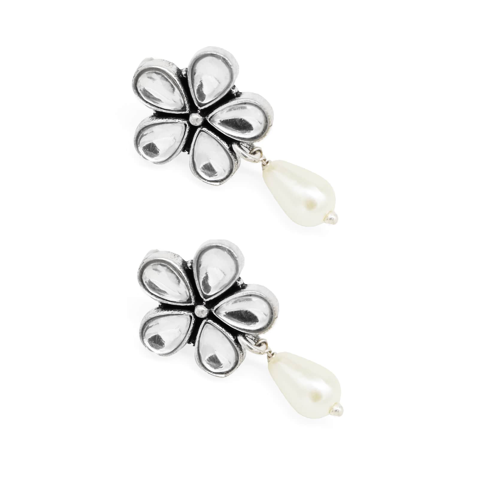 Amritaya Floral Polki Silver Oxidized Earrings - Image 4