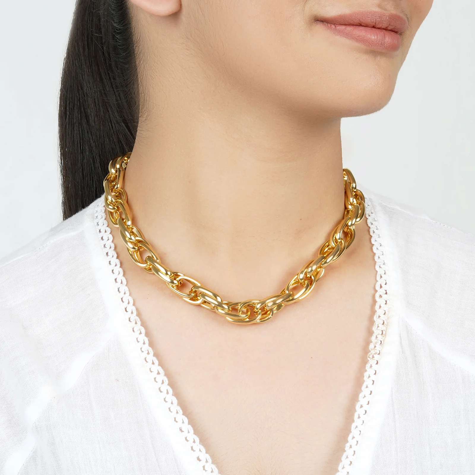 Anais Golden Twisted Chunky Necklace - Image 2