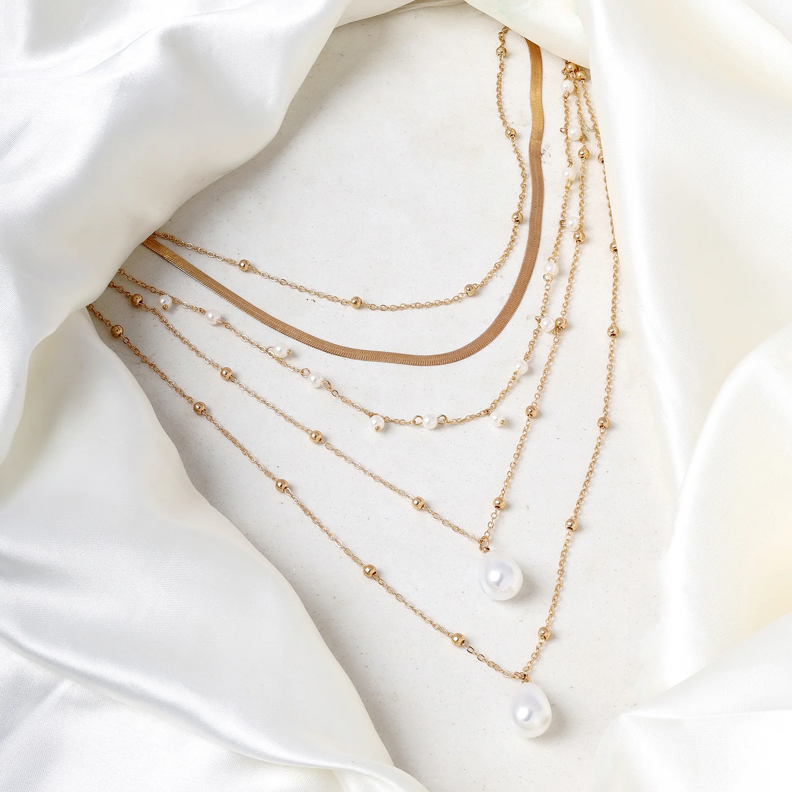 Aquaflavia Gold Necklace - Image 2