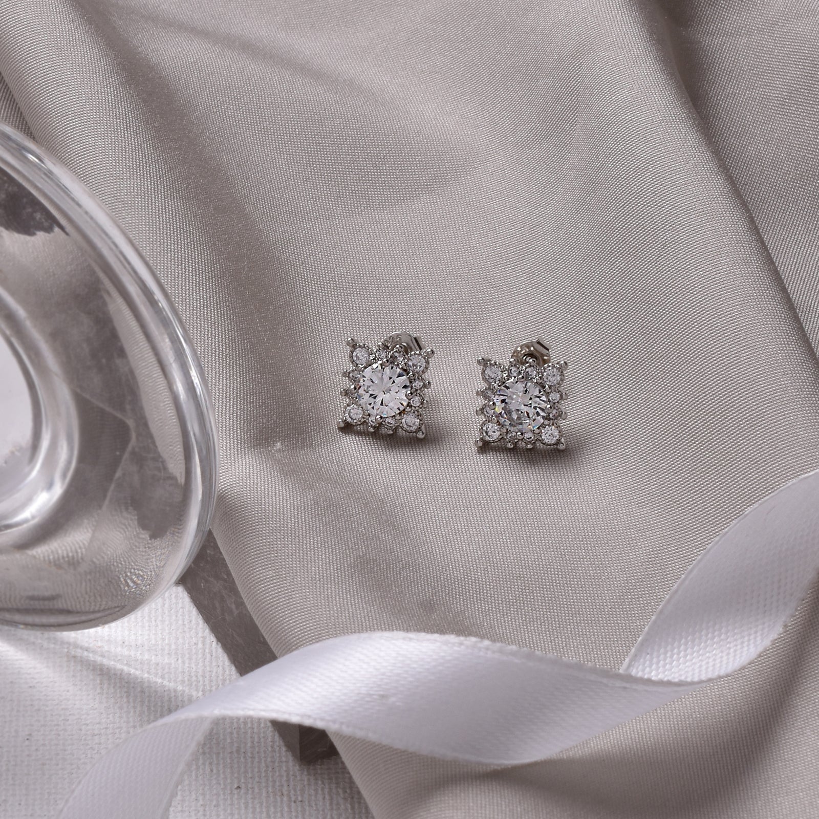 Aspen Airy Earrings - Image 2