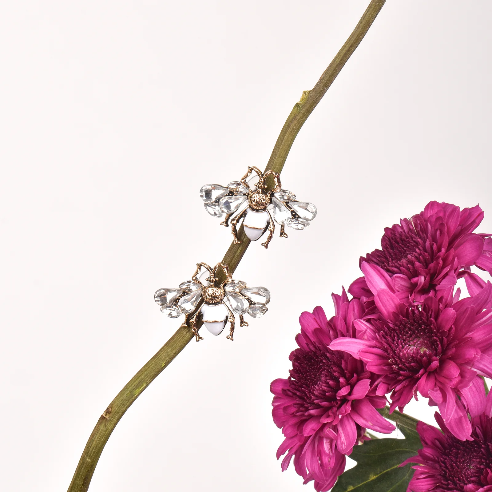 Blaze Bee Studded Earring - Image 2