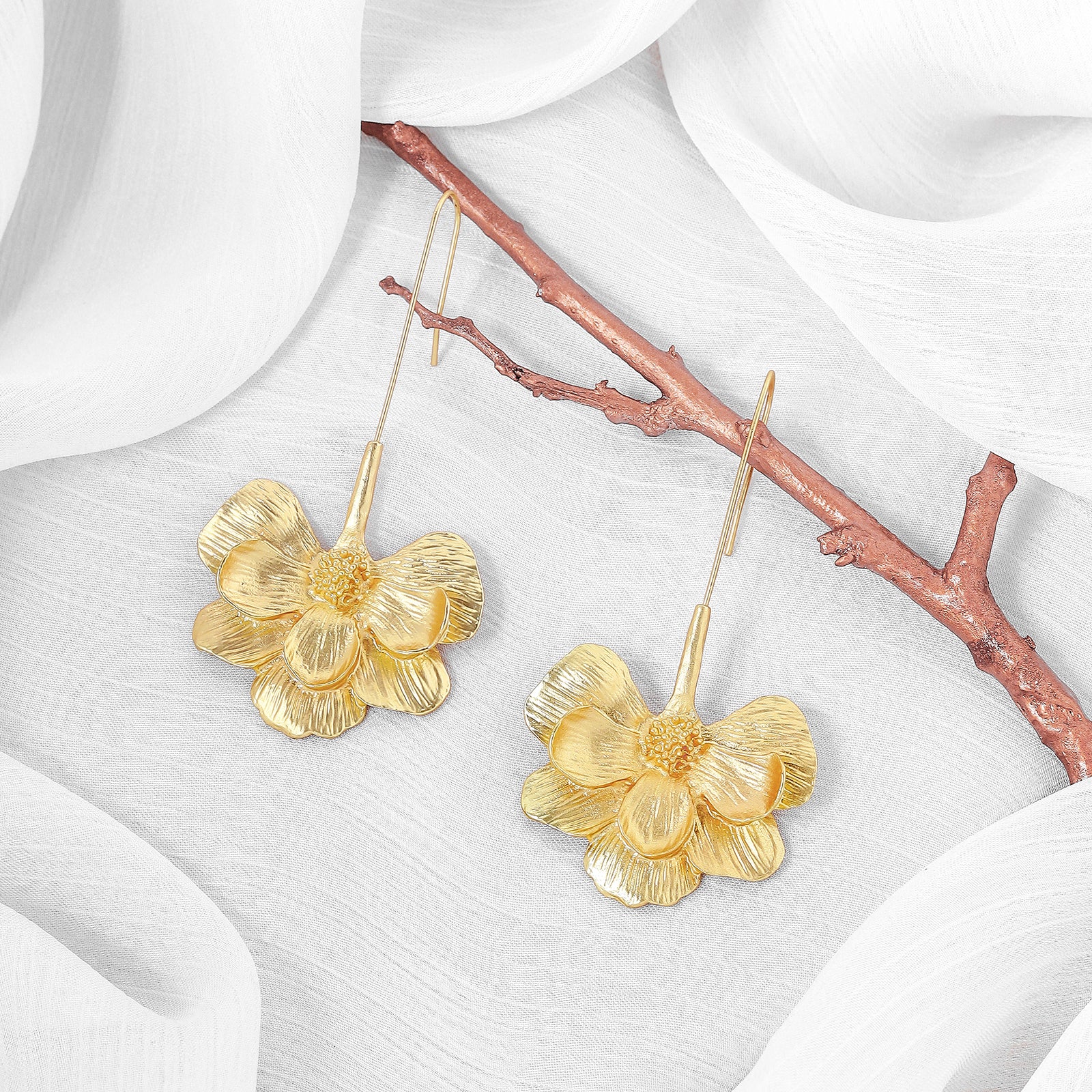 Calanthe Gold Earrings - Image 2