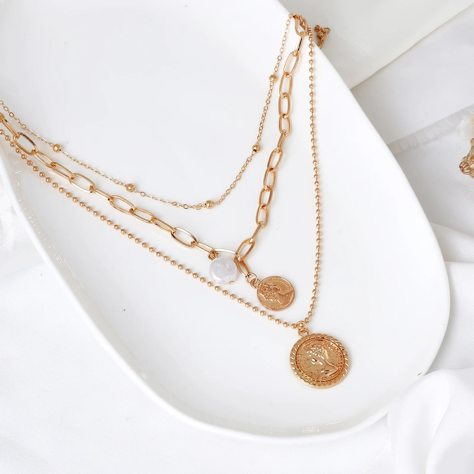 Callista Gold Necklace - Image 2