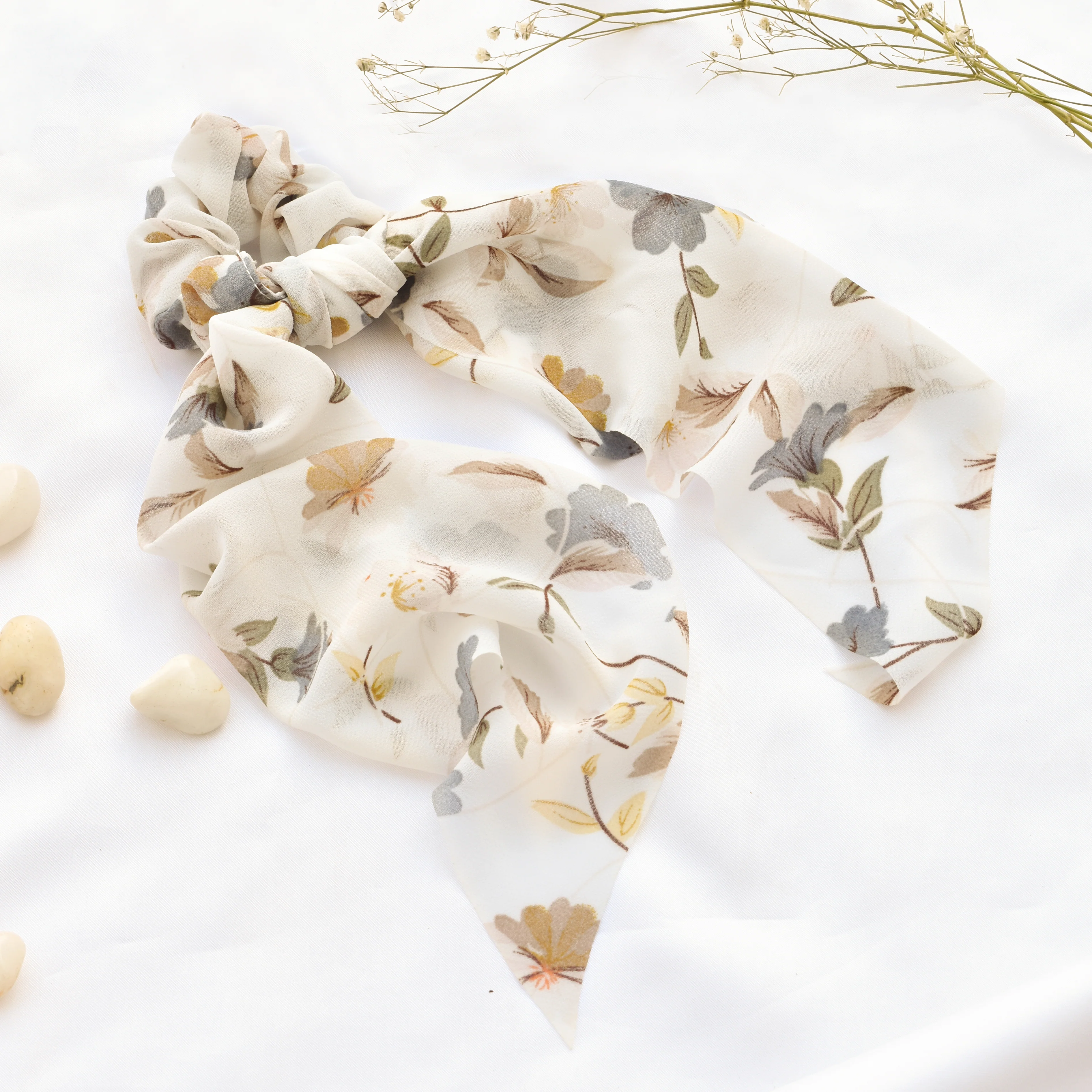 Carya White Floral Scarf Scrunchie - Image 2