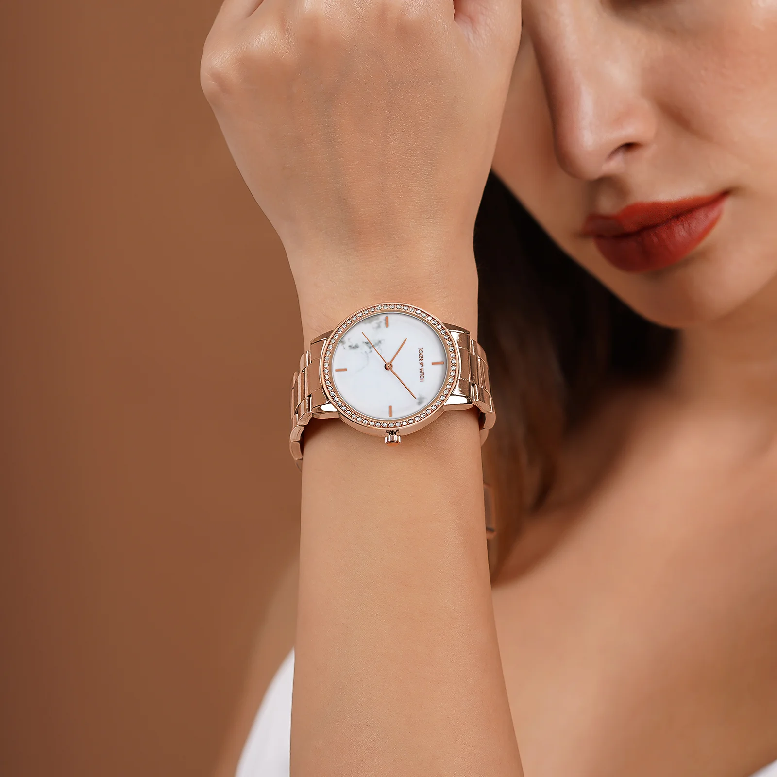 Comet White Marble Medium Rhinestone Dial Rose Gold Linked Chain Strap Women's Watch - Image 3