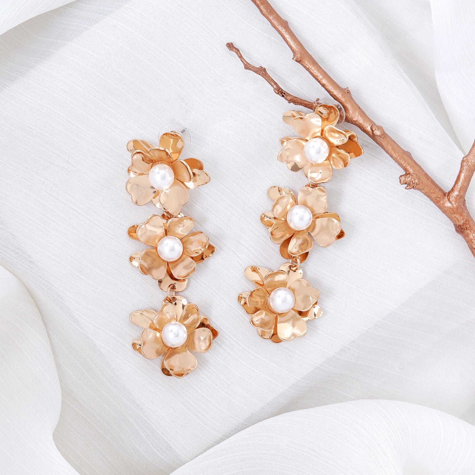 Nerine Gold Earrings - Image 2