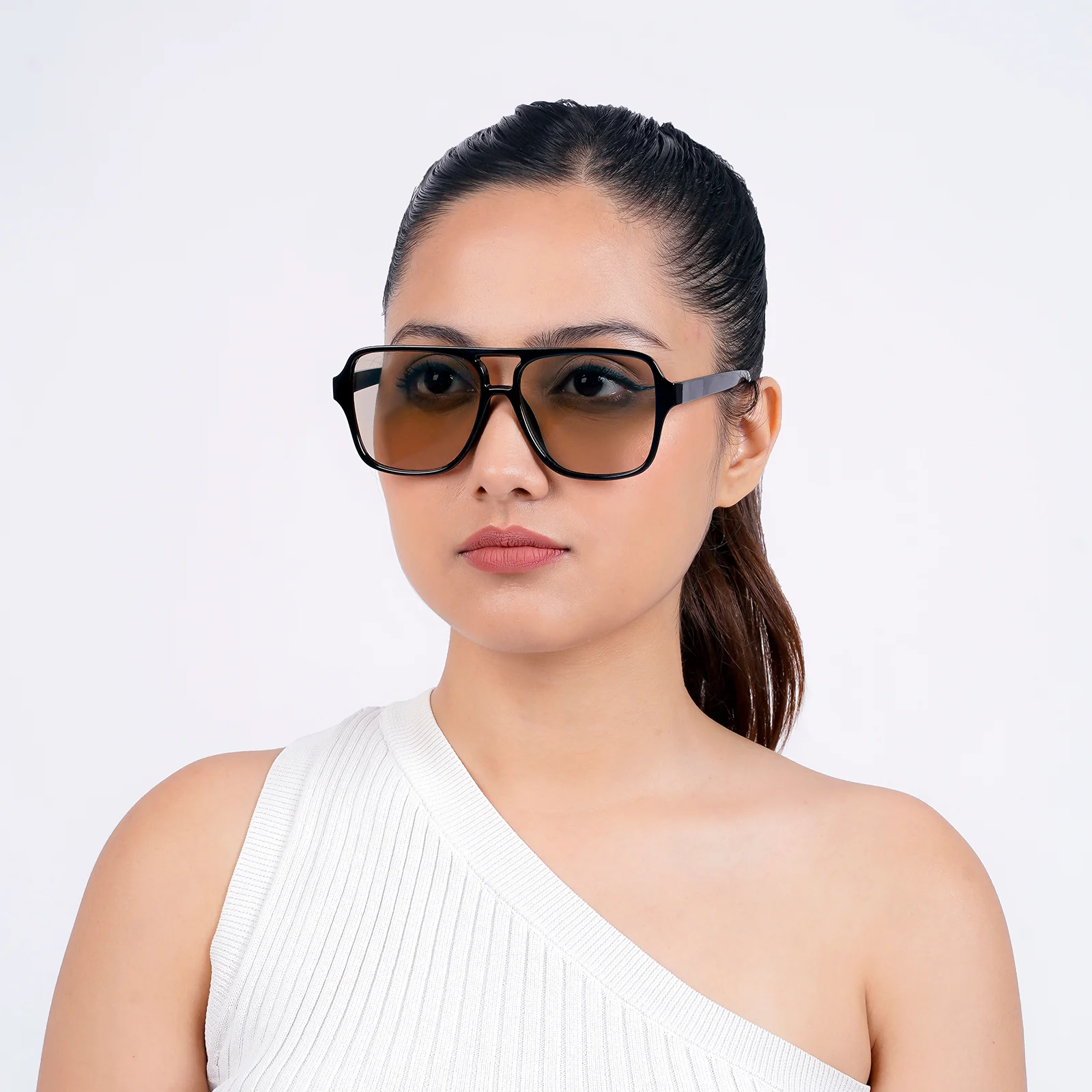 Danielle Oversized Beige Sunglasses - Image 3