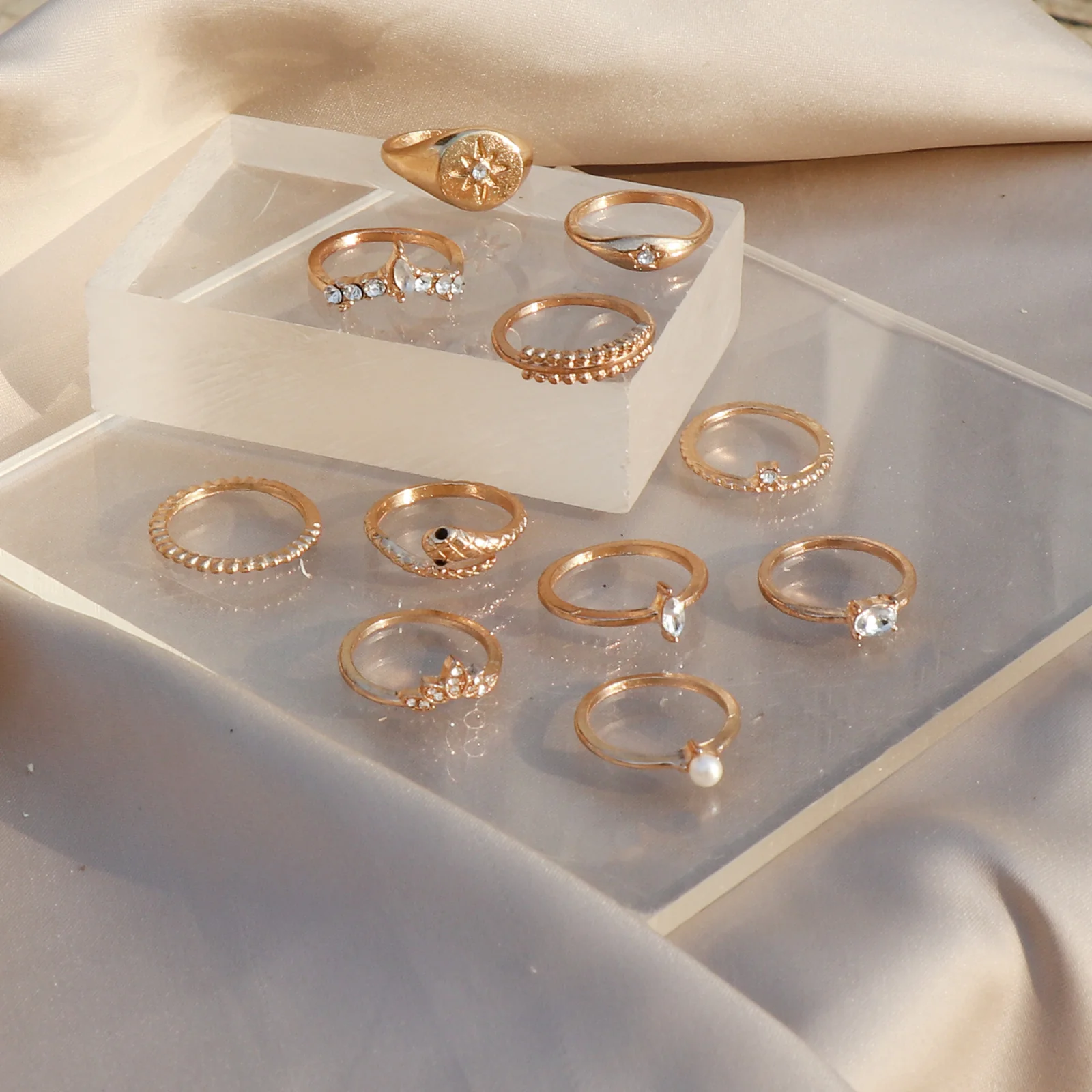 Dare To Be Gold Set of 11 Rings - Image 2