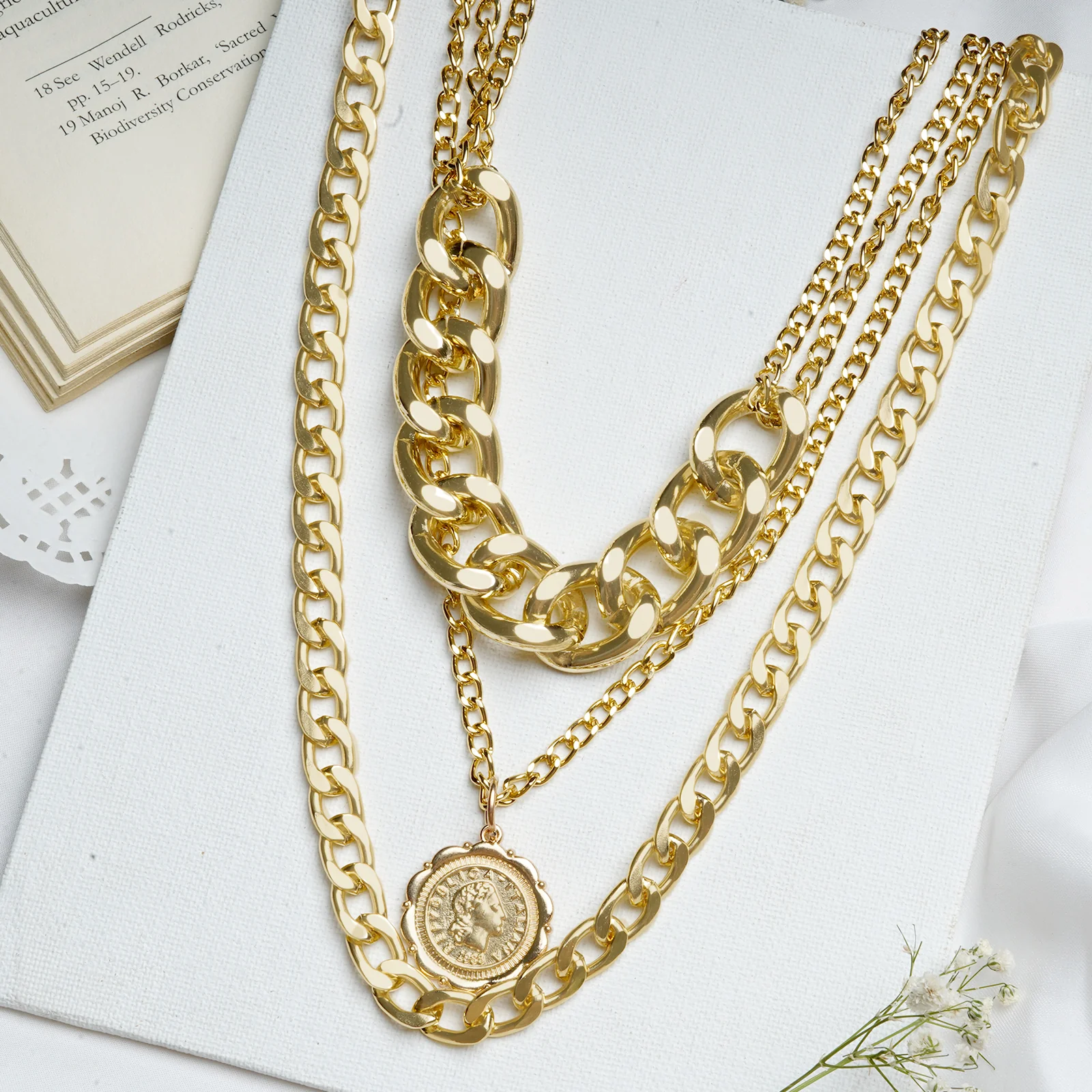 Donna Chain Link Gold Layered Necklace - Image 3