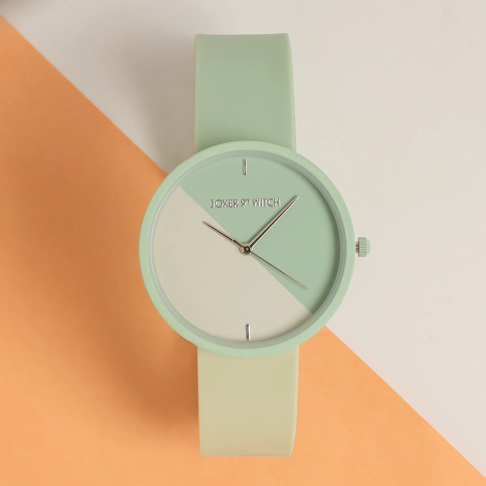 Duet Meadow Green Large Dial Silicone Strap Unisex Watch - Image 3