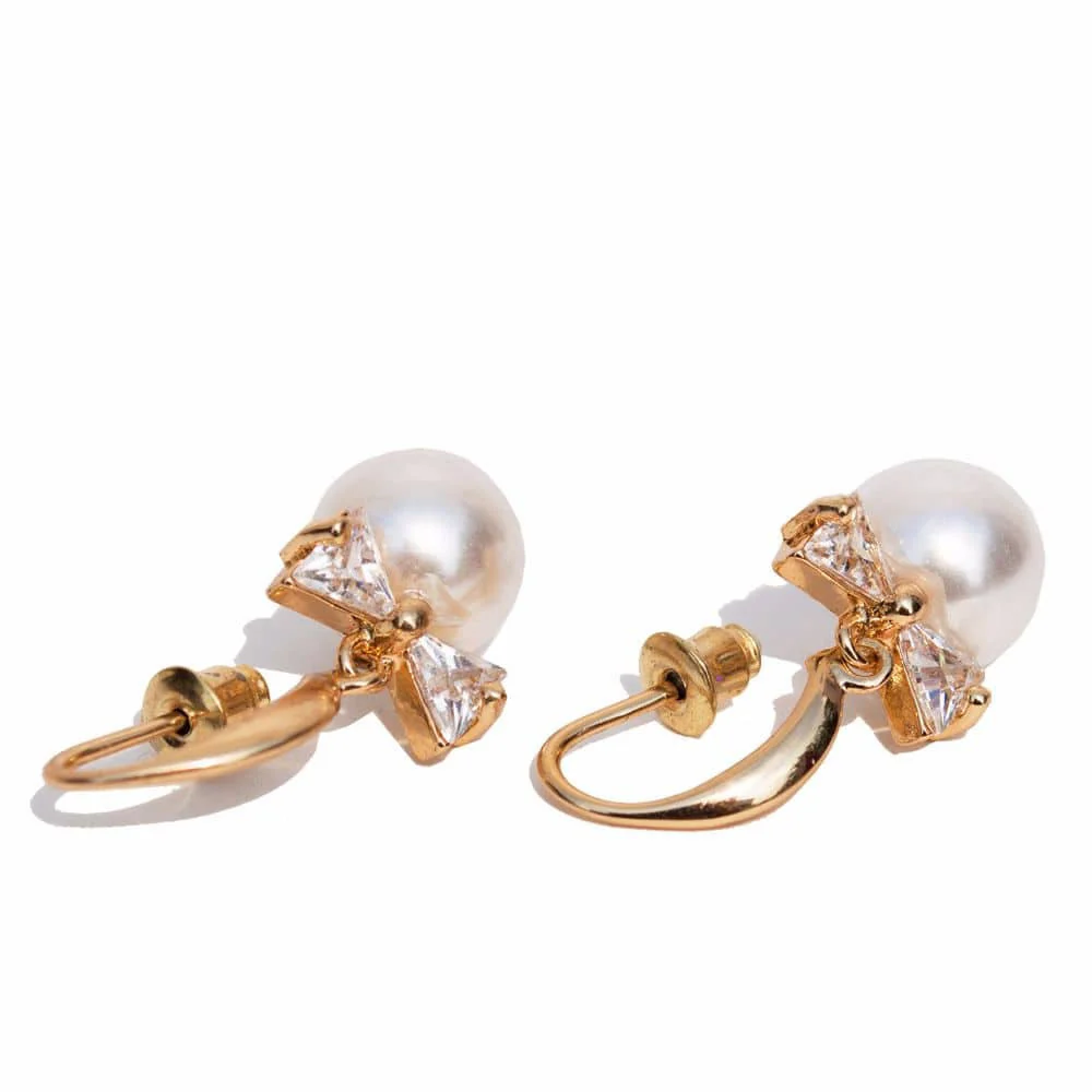 Elegant Bow Pearl Hoop - Image 3