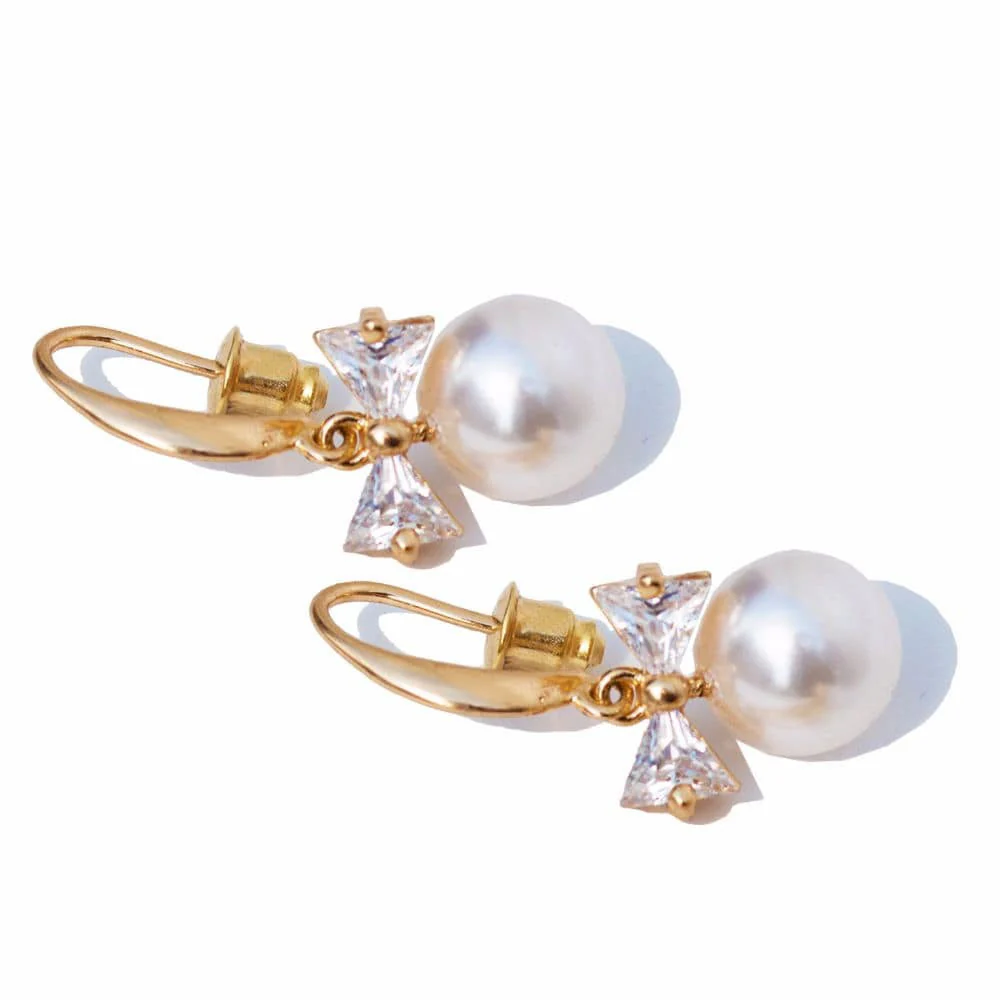 Elegant Bow Pearl Hoop - Image 4
