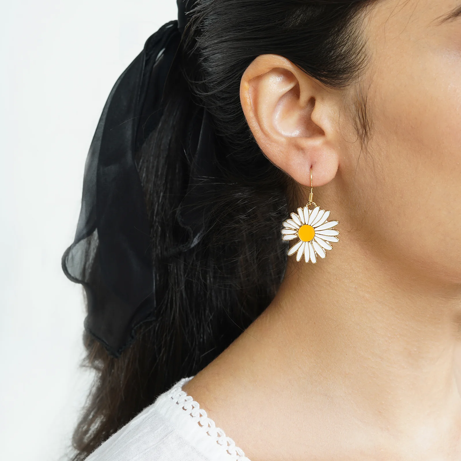 Fiji Floral Earring - Image 2