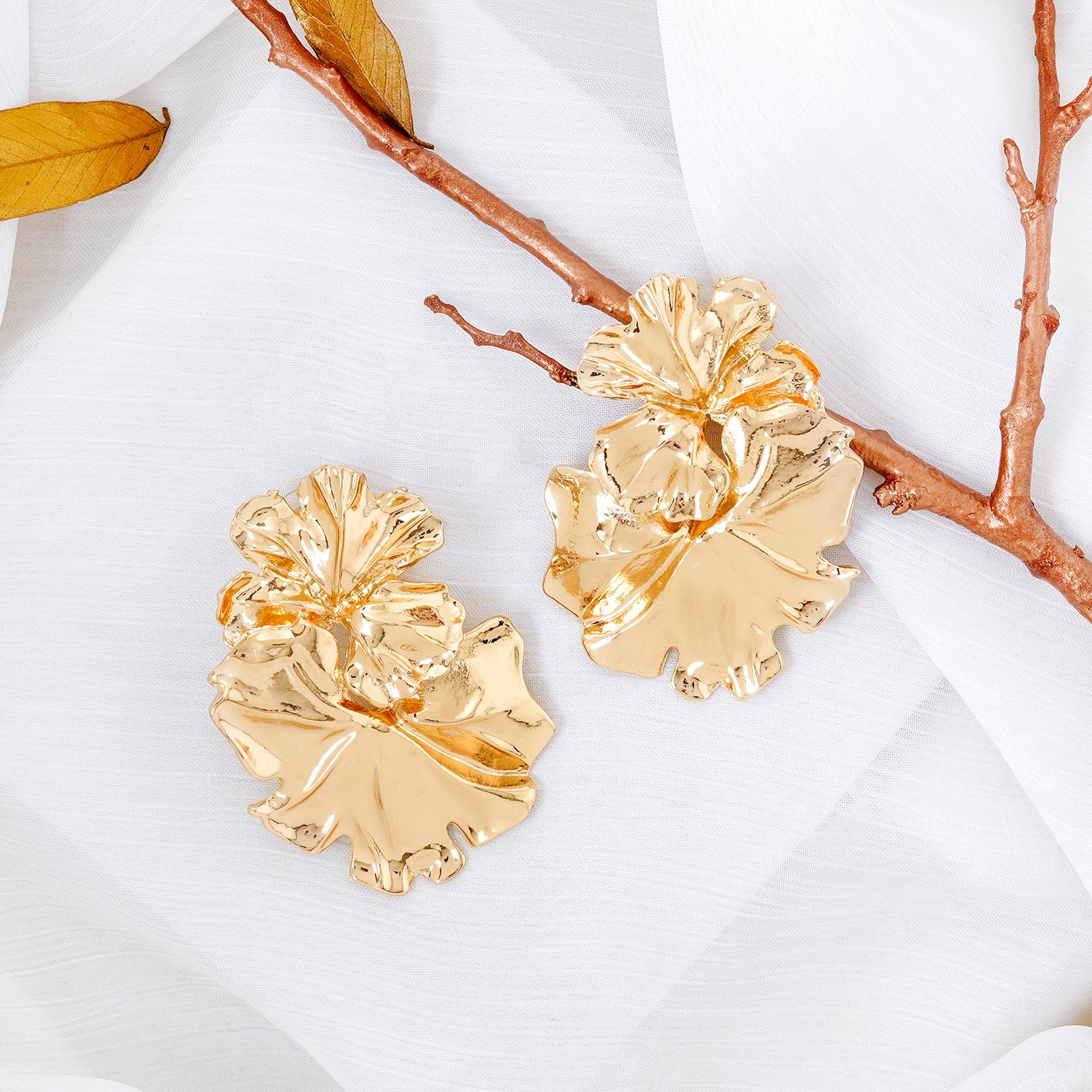 Fiora Gold Earrings - Image 2