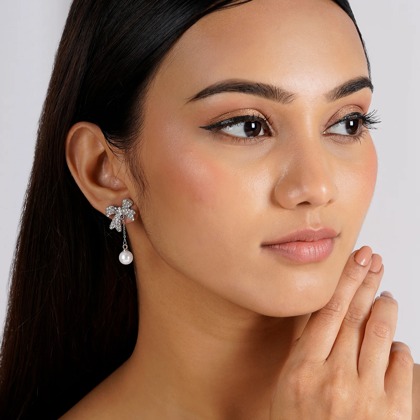 Fleur Bow Style Earring - Image 2