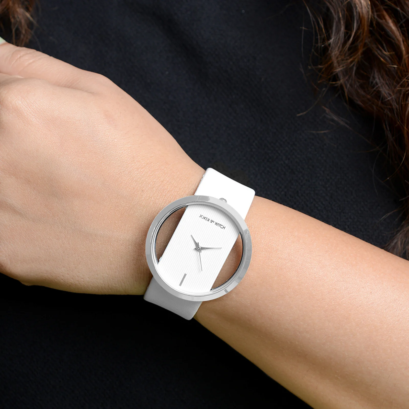 Futuristic Silver White Large Dial PU Strap Women's Watch - Image 3