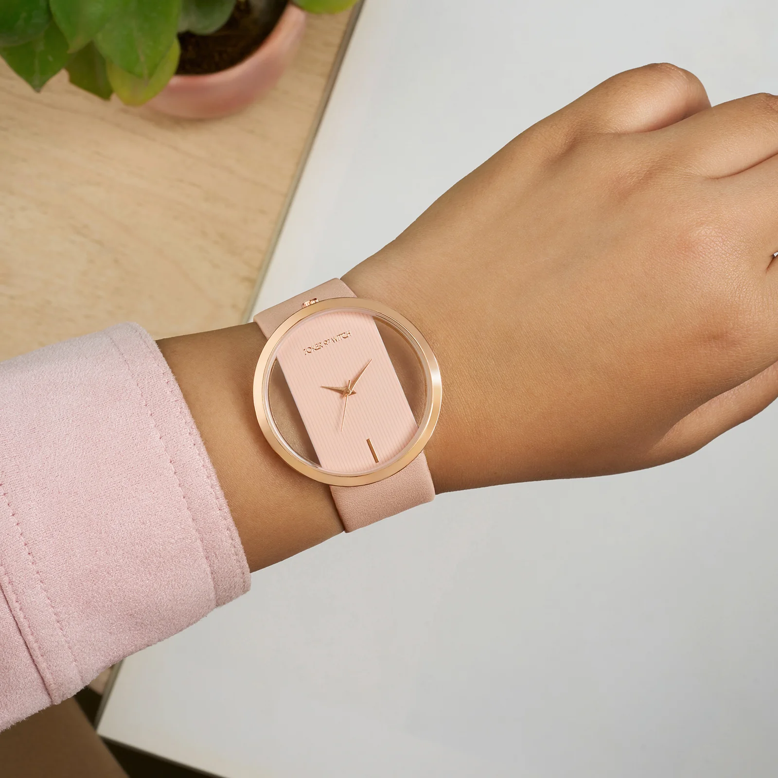 Futuristic Rose Gold Pink Large Dial PU Strap Women's Watch - Image 2