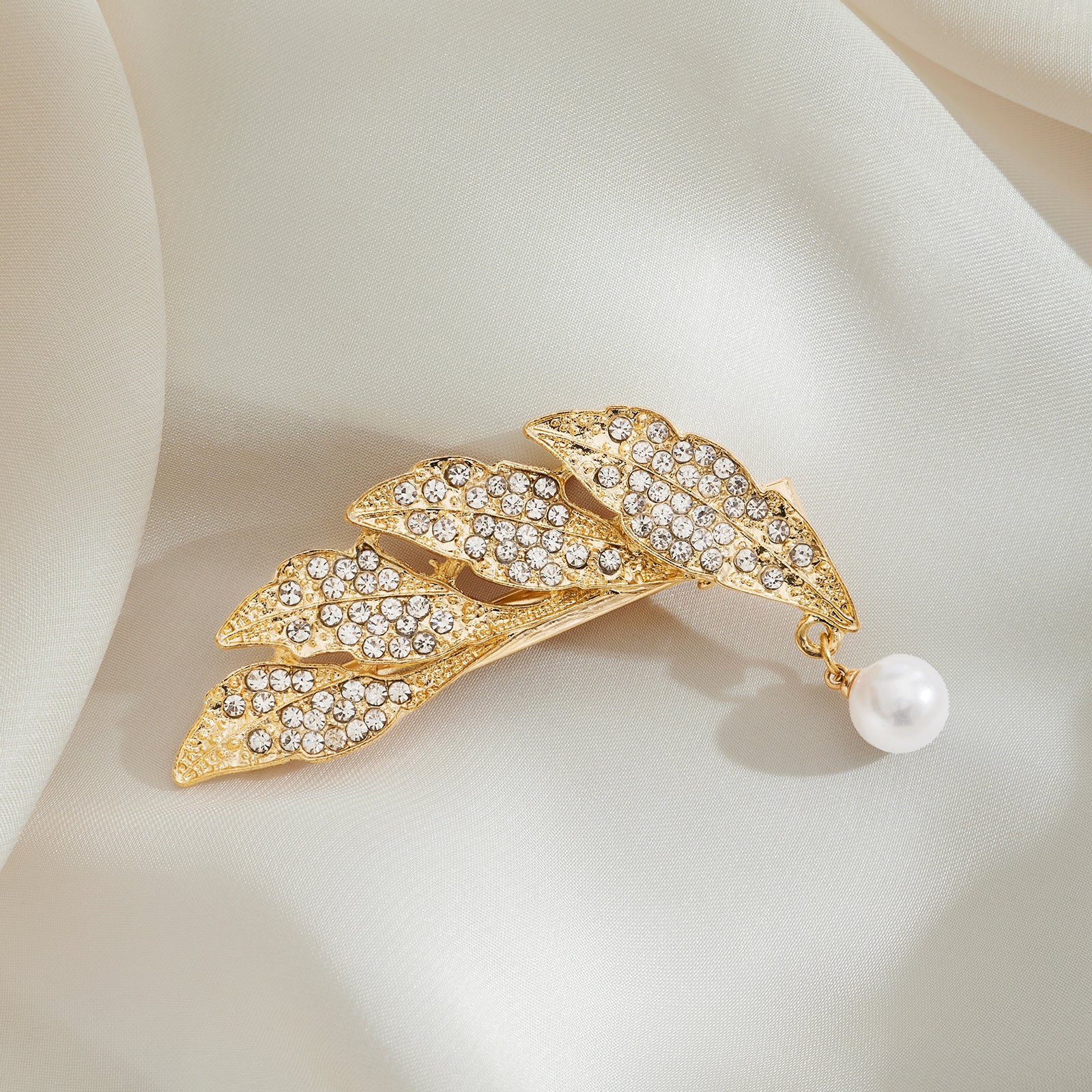 Fylla Rhinestone Pearl Gold Side Clip - Image 2
