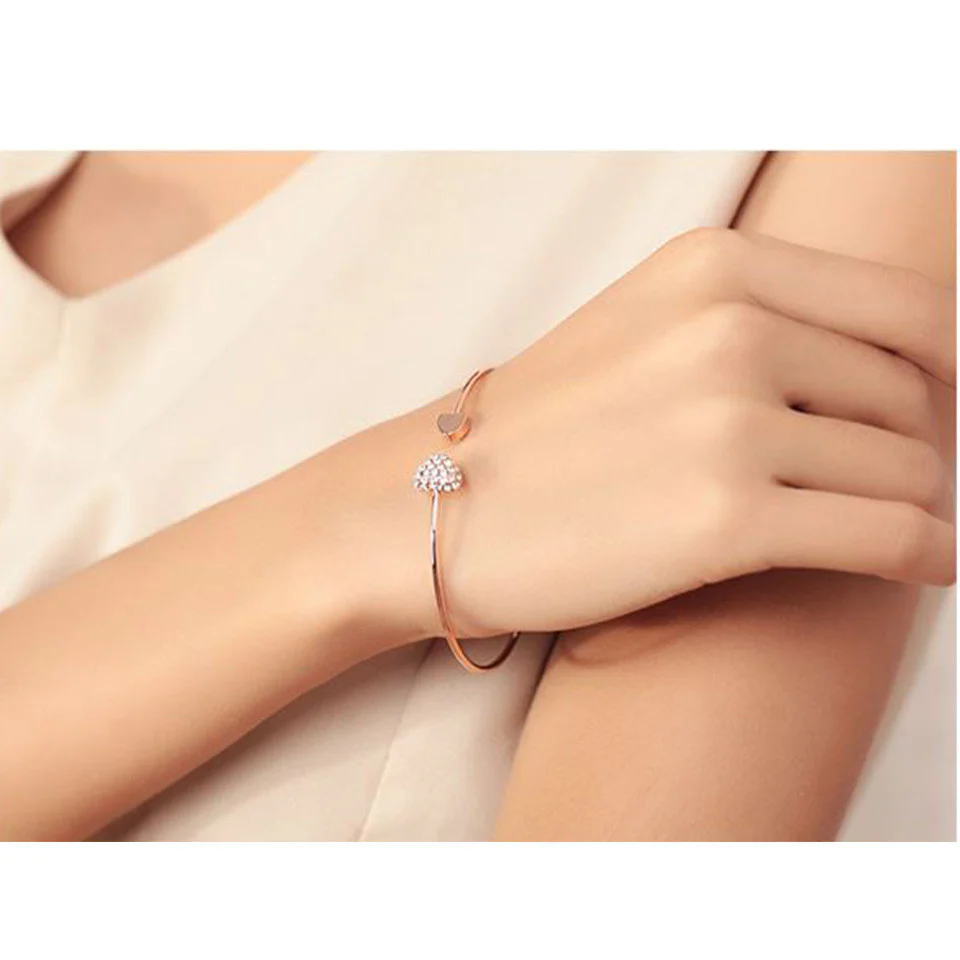 Gold Heart Bracelet - Image 8