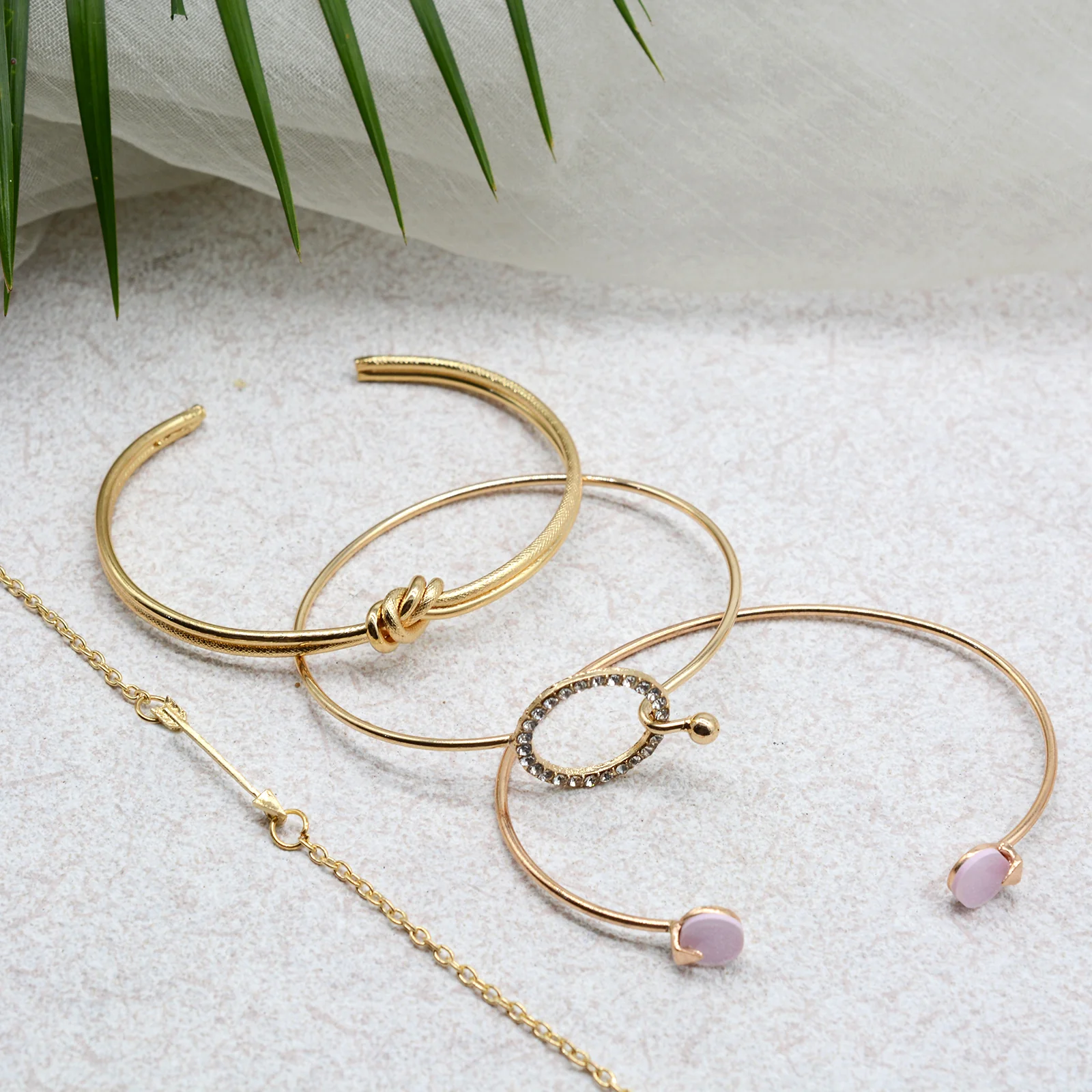 Golden Illusion Jewelry Set - Image 8