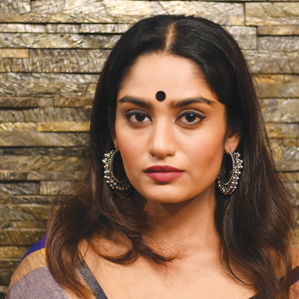 Gungroo Silver Hoops Earrings - Image 2