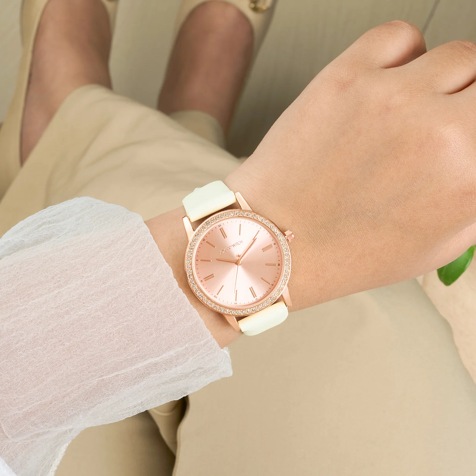 Halo Rosegold Sunray Large Rhinestone Dial White PU Strap Women's Watch - Image 2