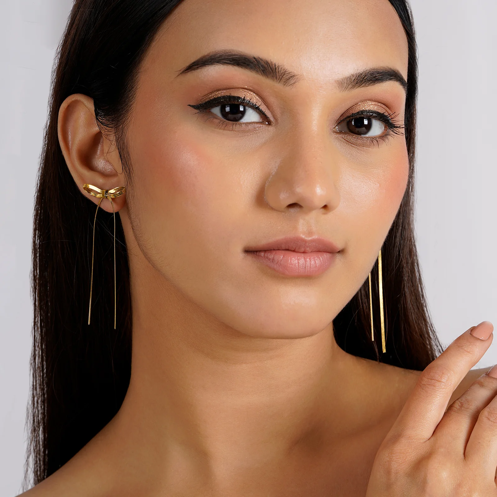 Inez Bow Style Earring - Image 2