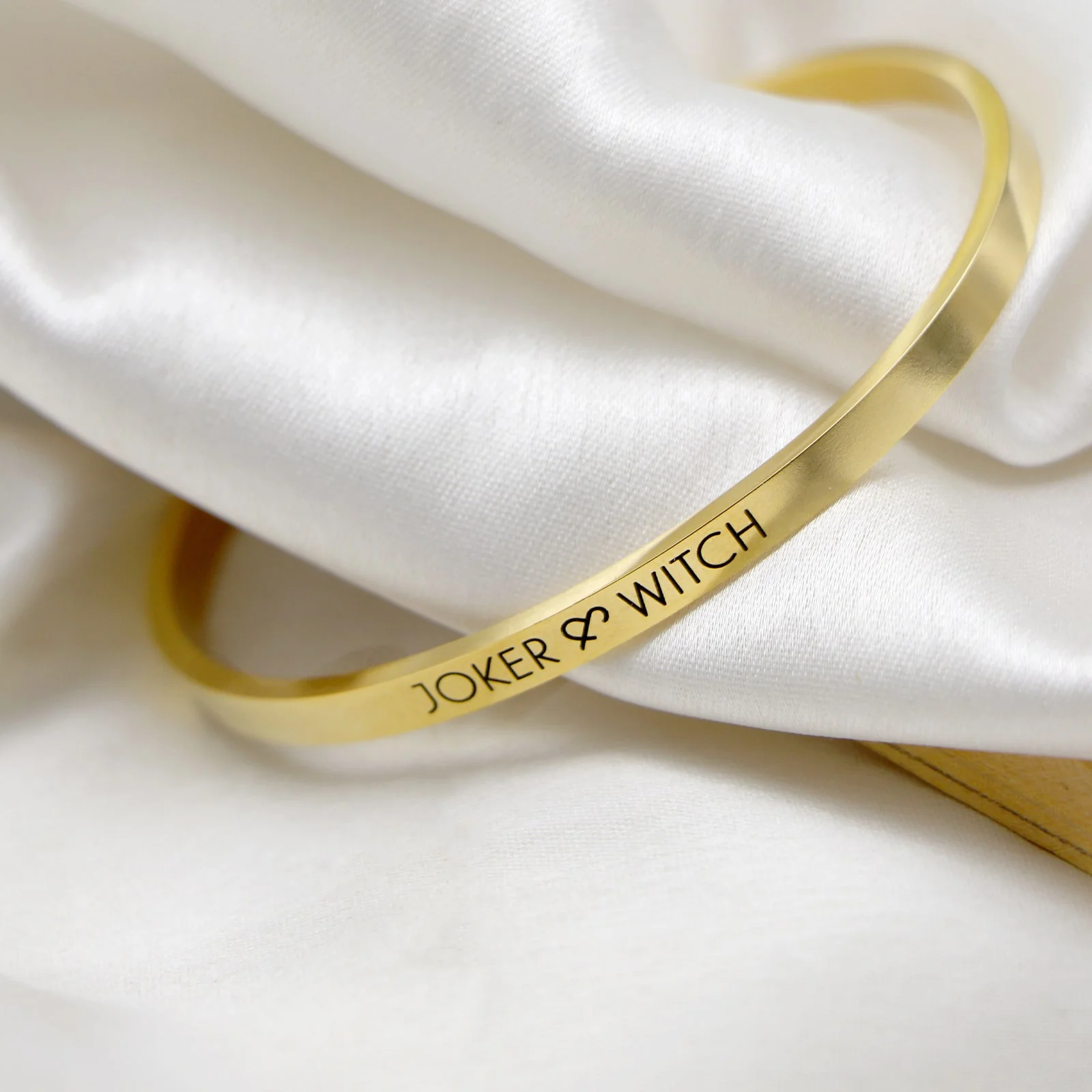 Joker & Witch Gold Band - Image 2