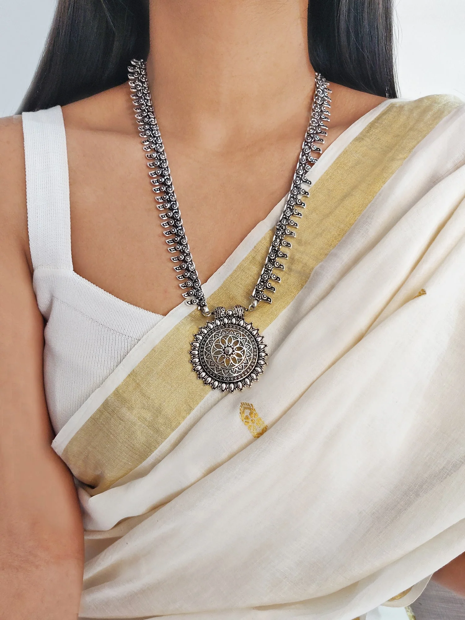 Kalpi Silver Oxidized Necklace - Image 2
