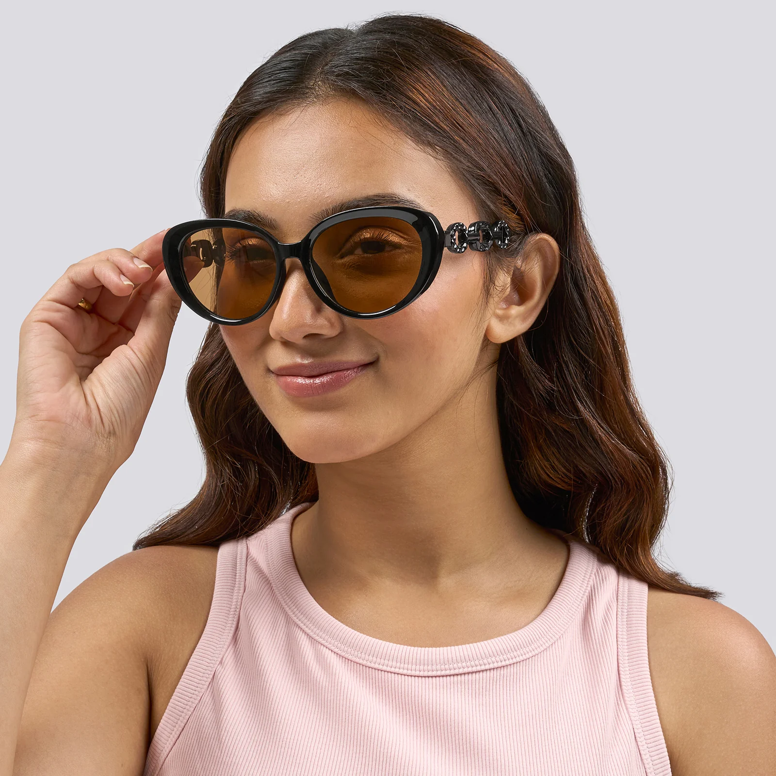 Kate Black Retro Oval Thick Sunglasses With Chain Temples - Image 2