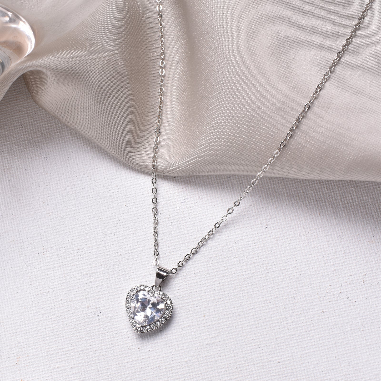 Lilou Heart Silver Necklace - Image 2