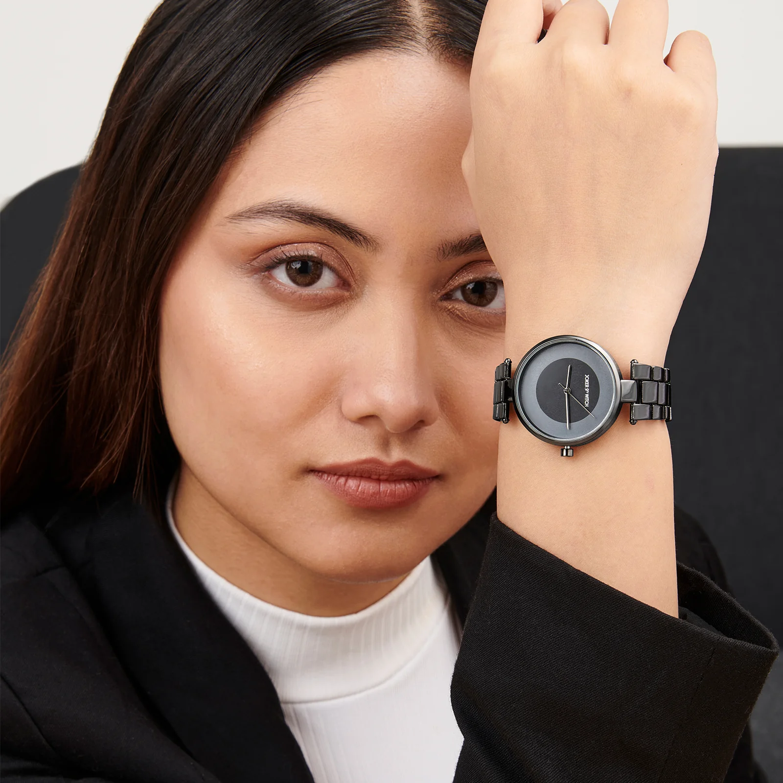 Liora Black Medium Dial Linked Chain Strap Women's Watch - Image 2