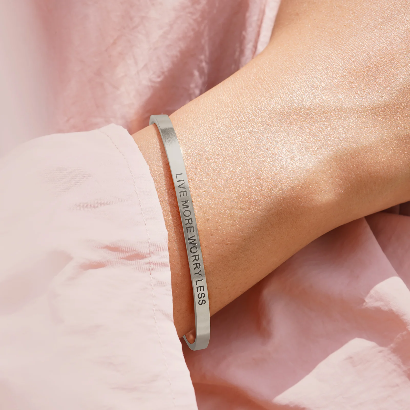 Live More, Worry Less Silver Mantra Band - Image 2