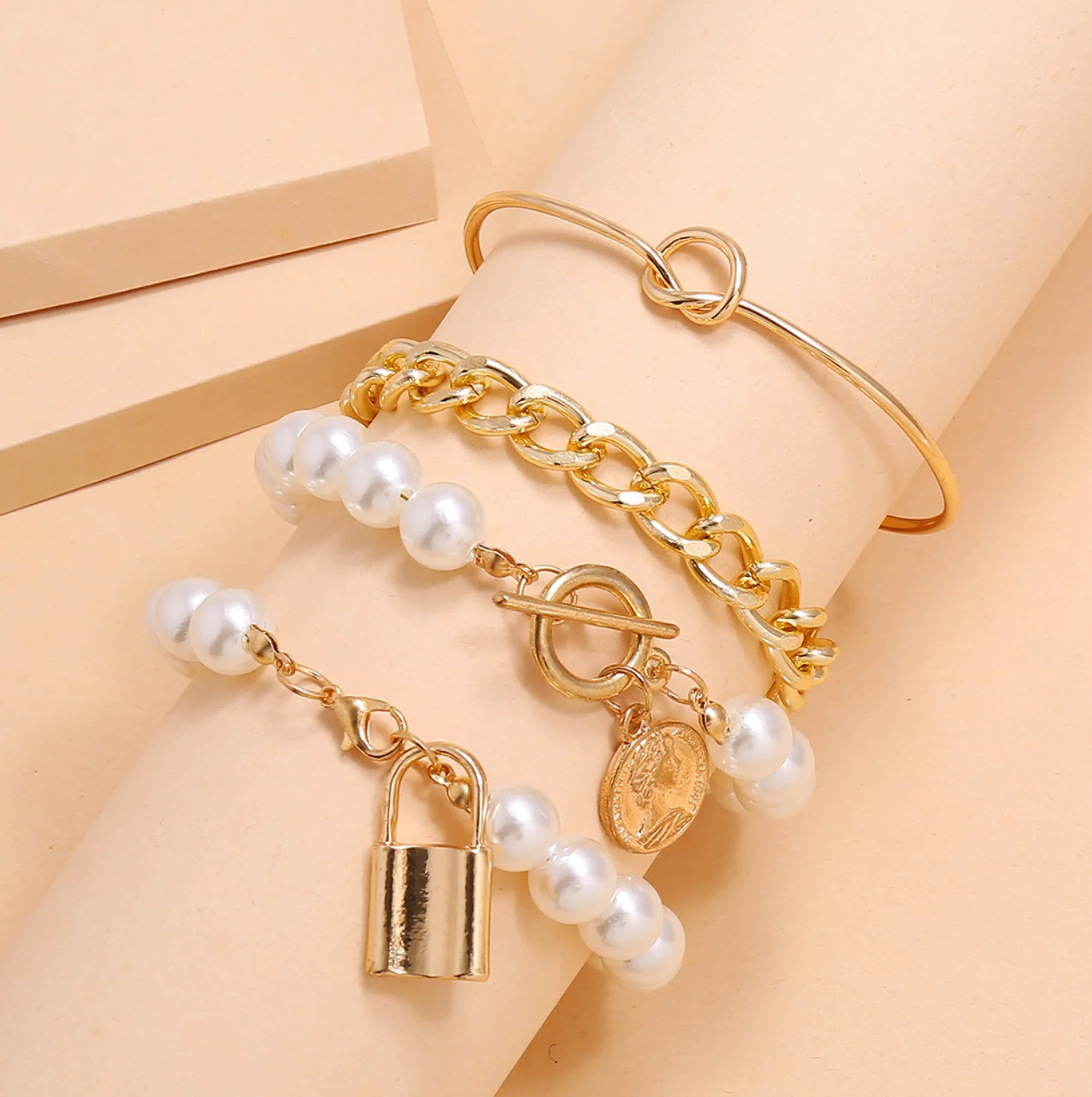 Lively Pearl and Gold Set of 4 Bracelets - Image 5