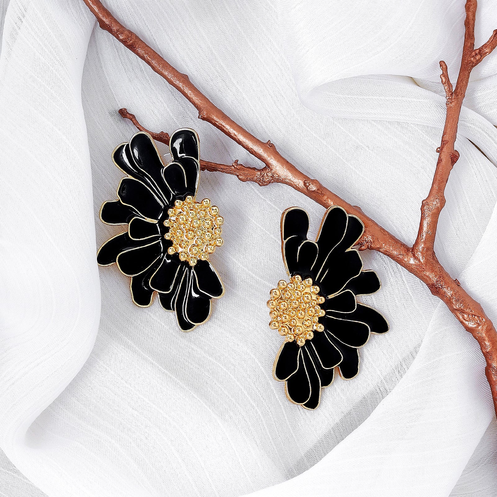 Lolanthe Black Earrings - Image 2