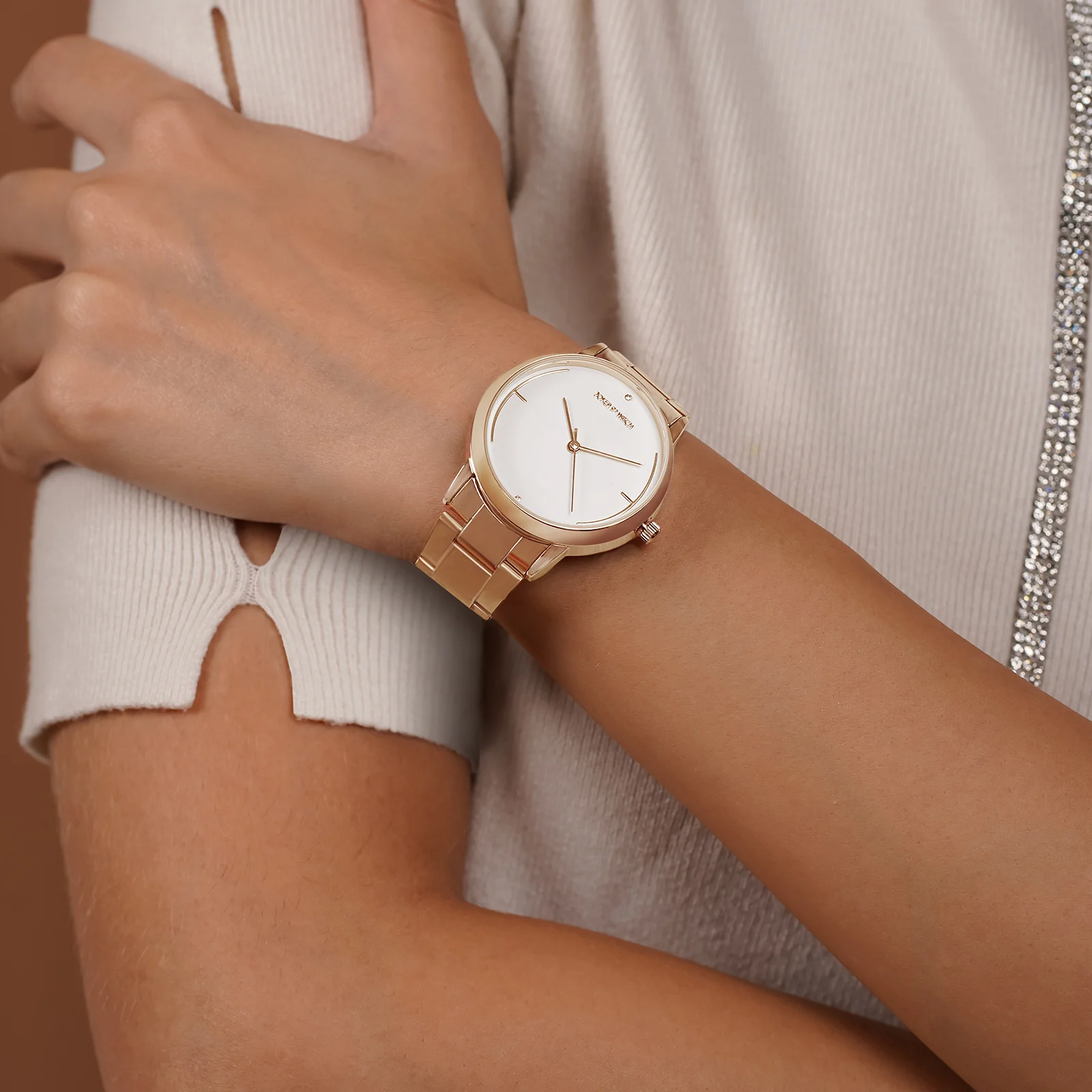 Luna White Medium Dial Rose Gold Linked Chain Strap Women's Watch - Image 2