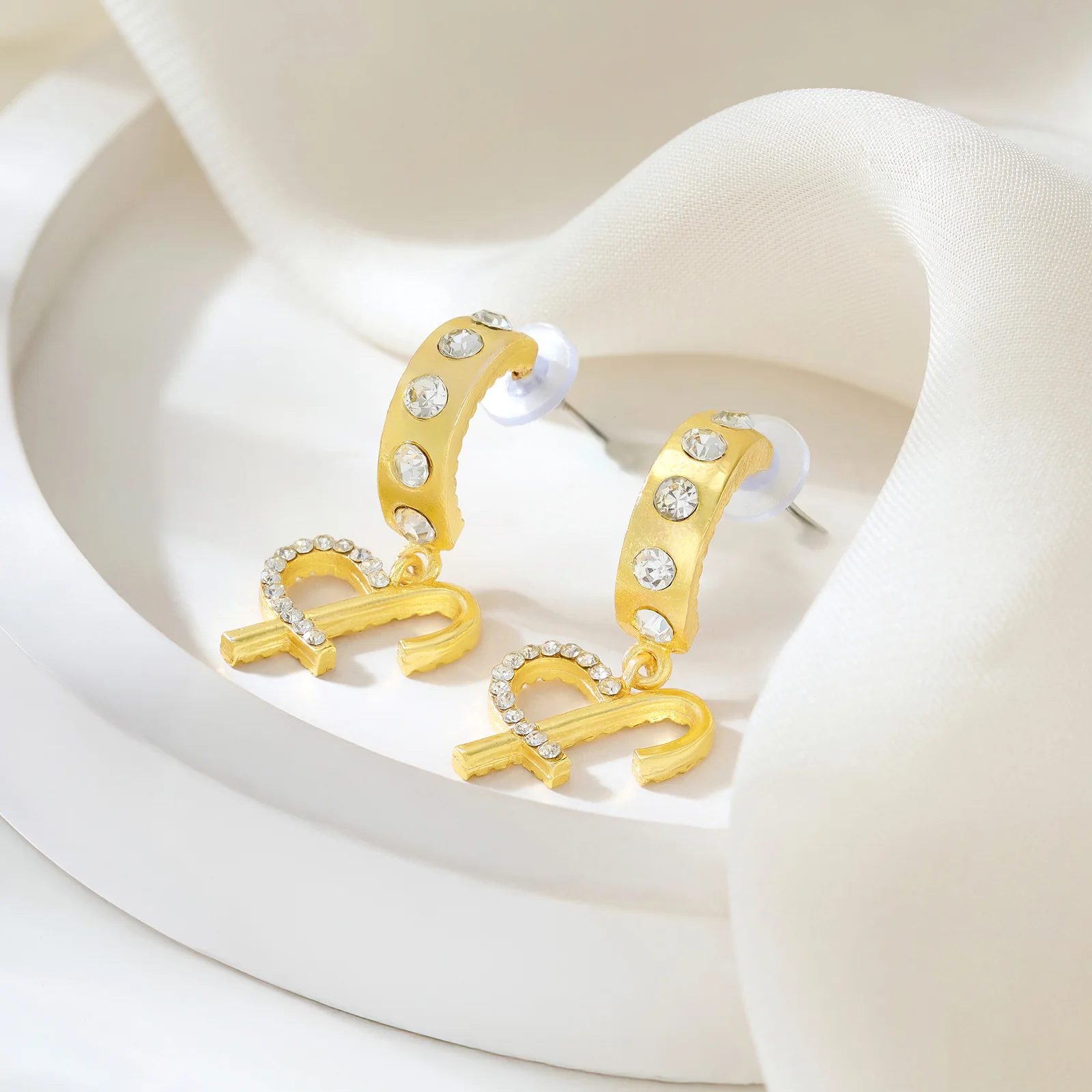 Lysia Monogram Gold Earring - Image 2