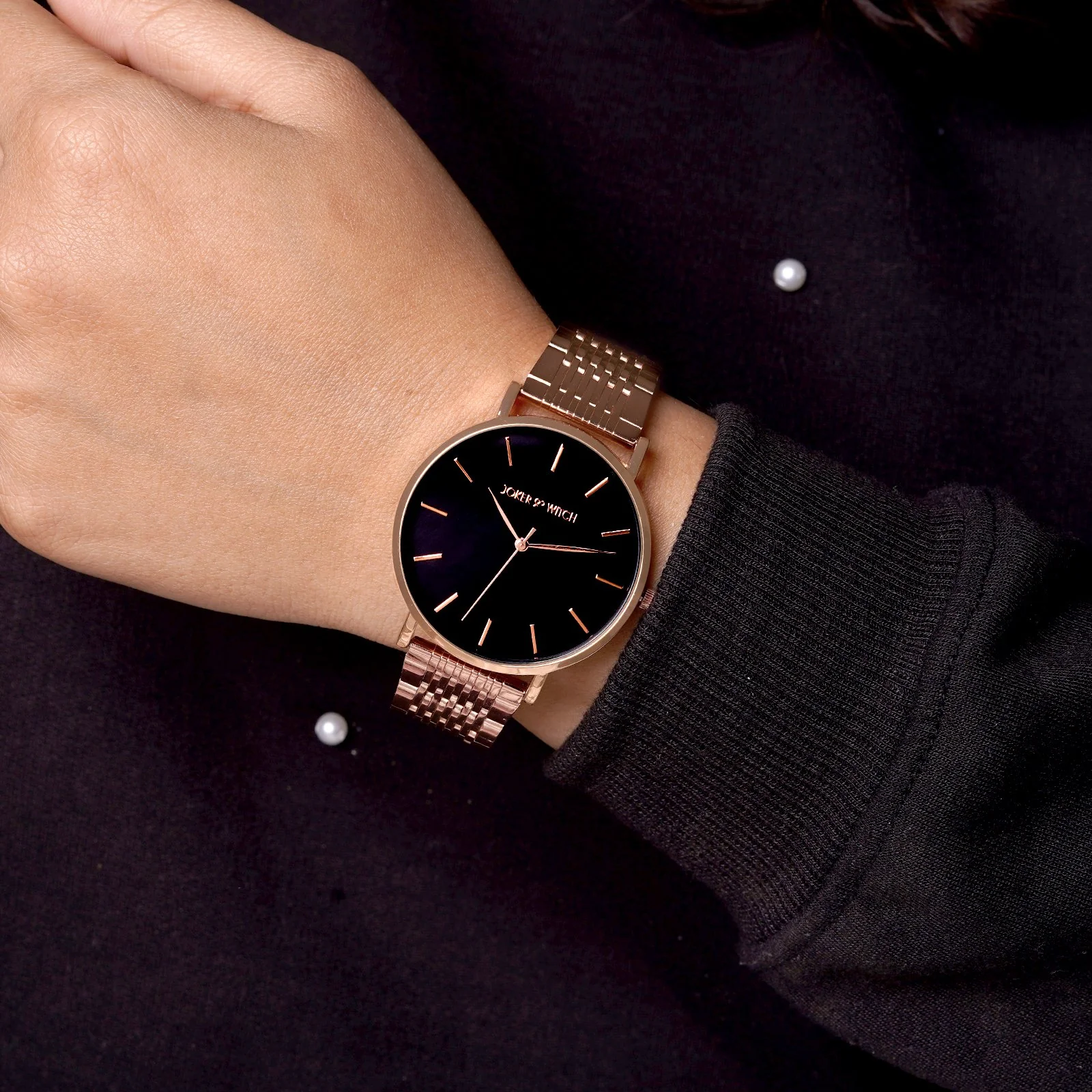 Signature Black Large Dial Rose Gold Linked Chain Strap Women's Watch - Image 2