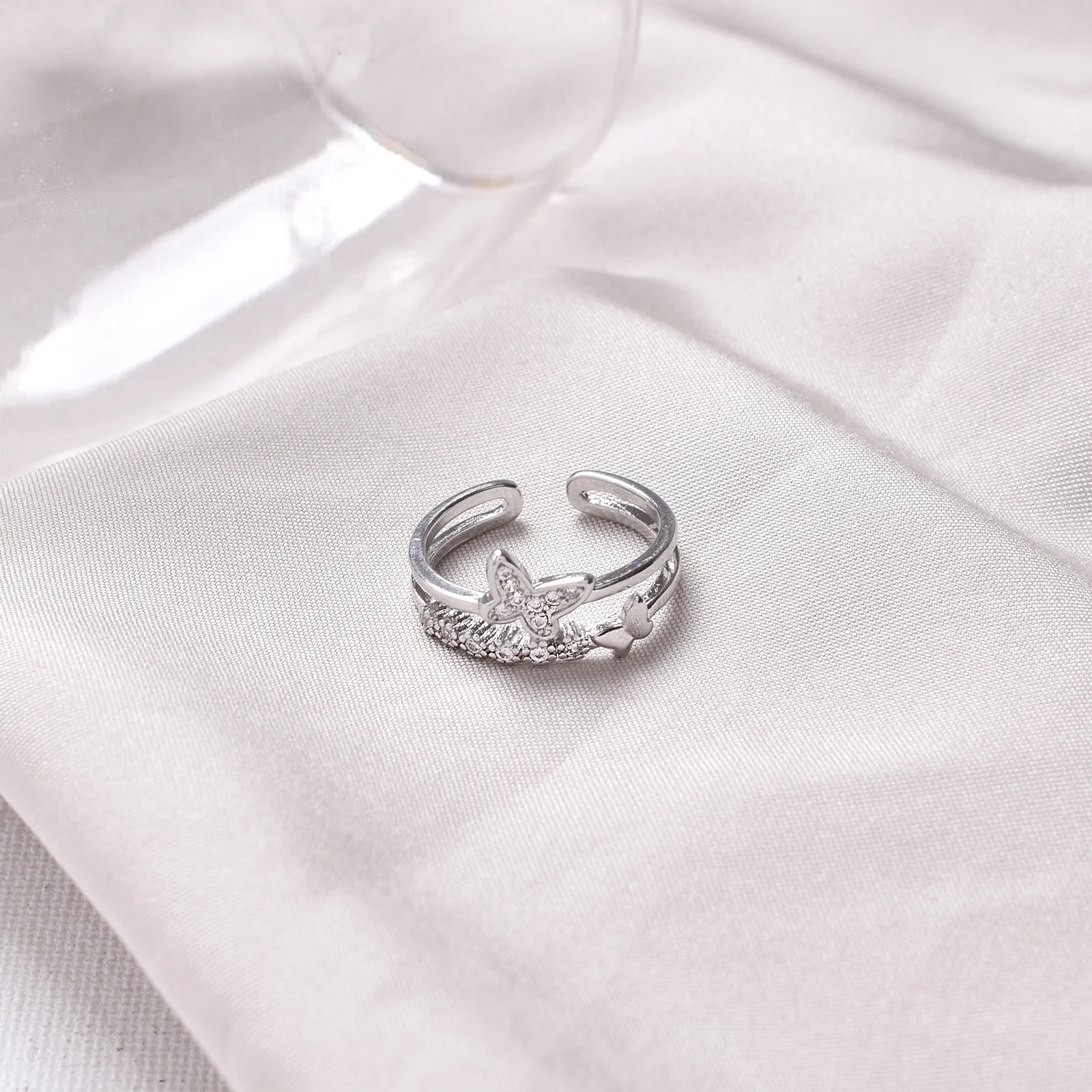 Magnus Butterfly Ring - Image 2