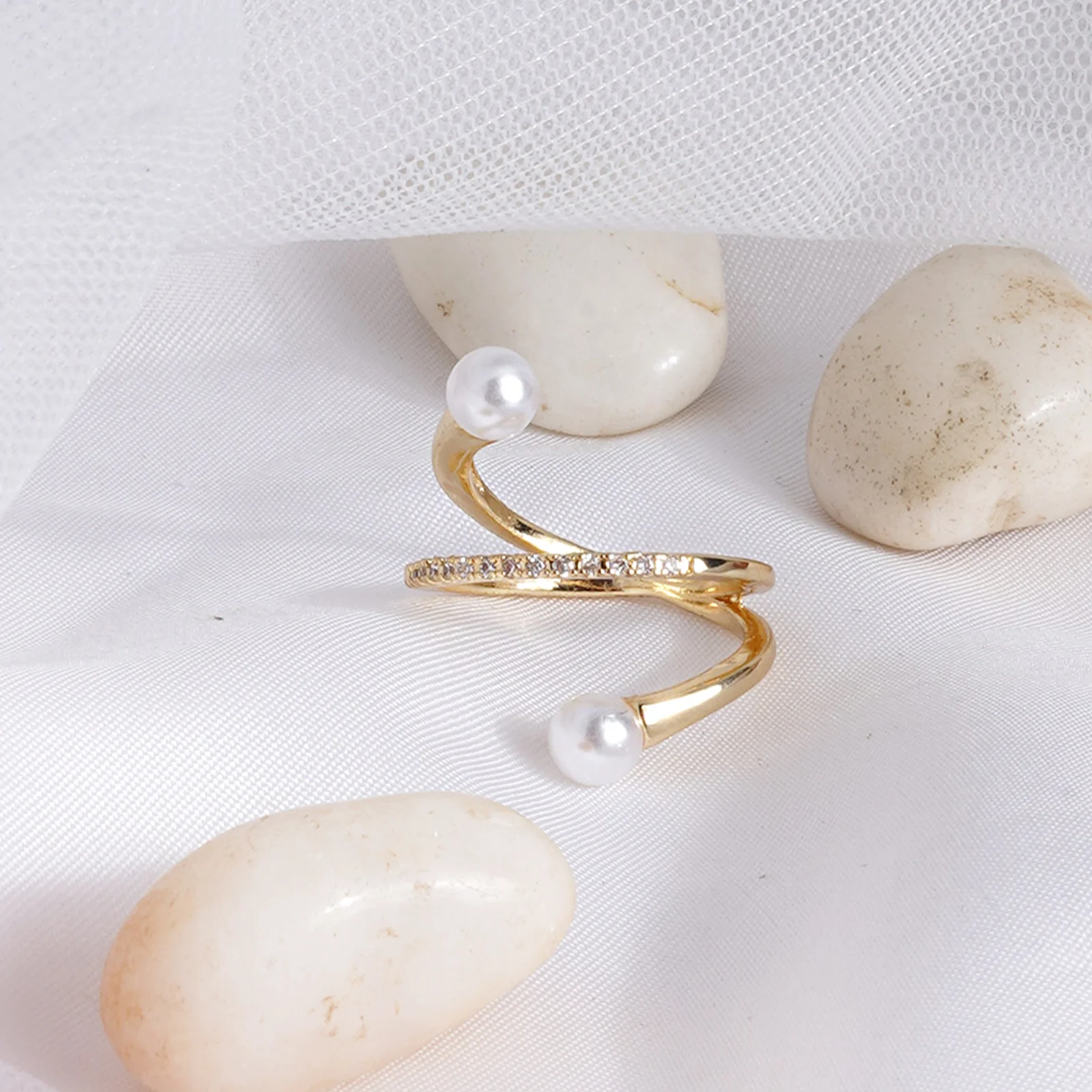 Magra Dainty Gold Ring - Image 2