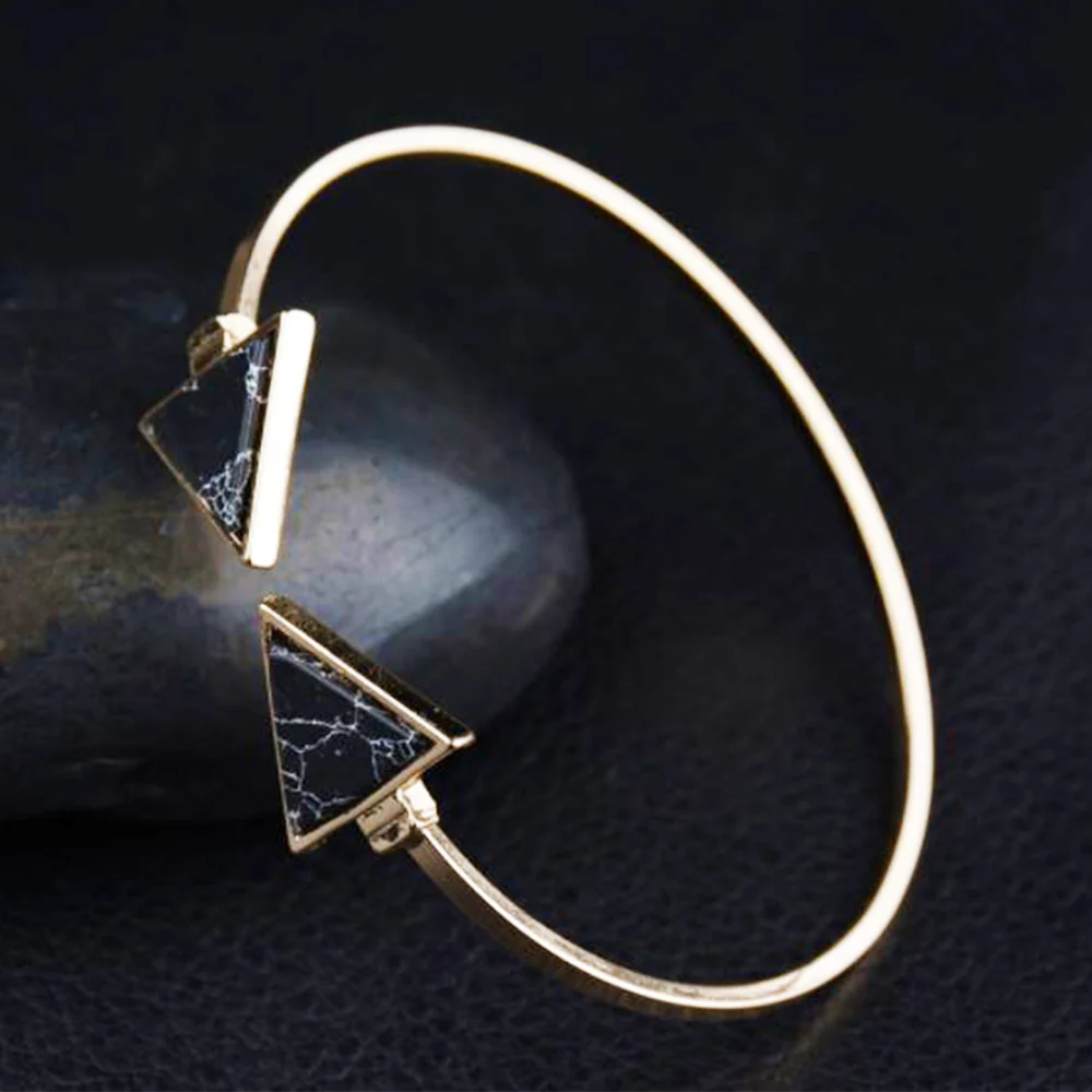 Marble Arrow Black Bracelet - Image 3