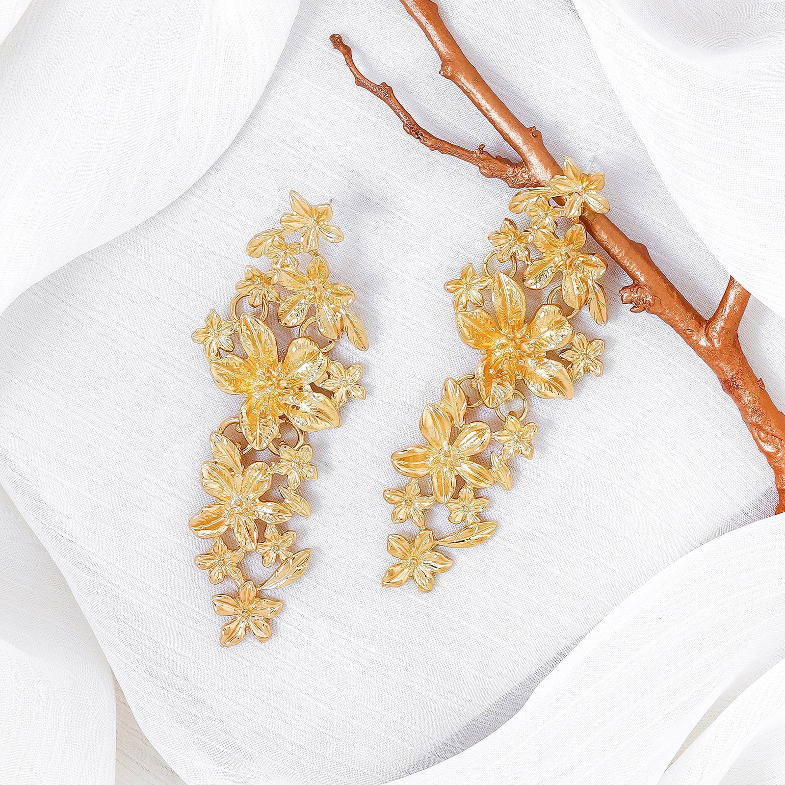 Marguerite Gold Earrings - Image 2
