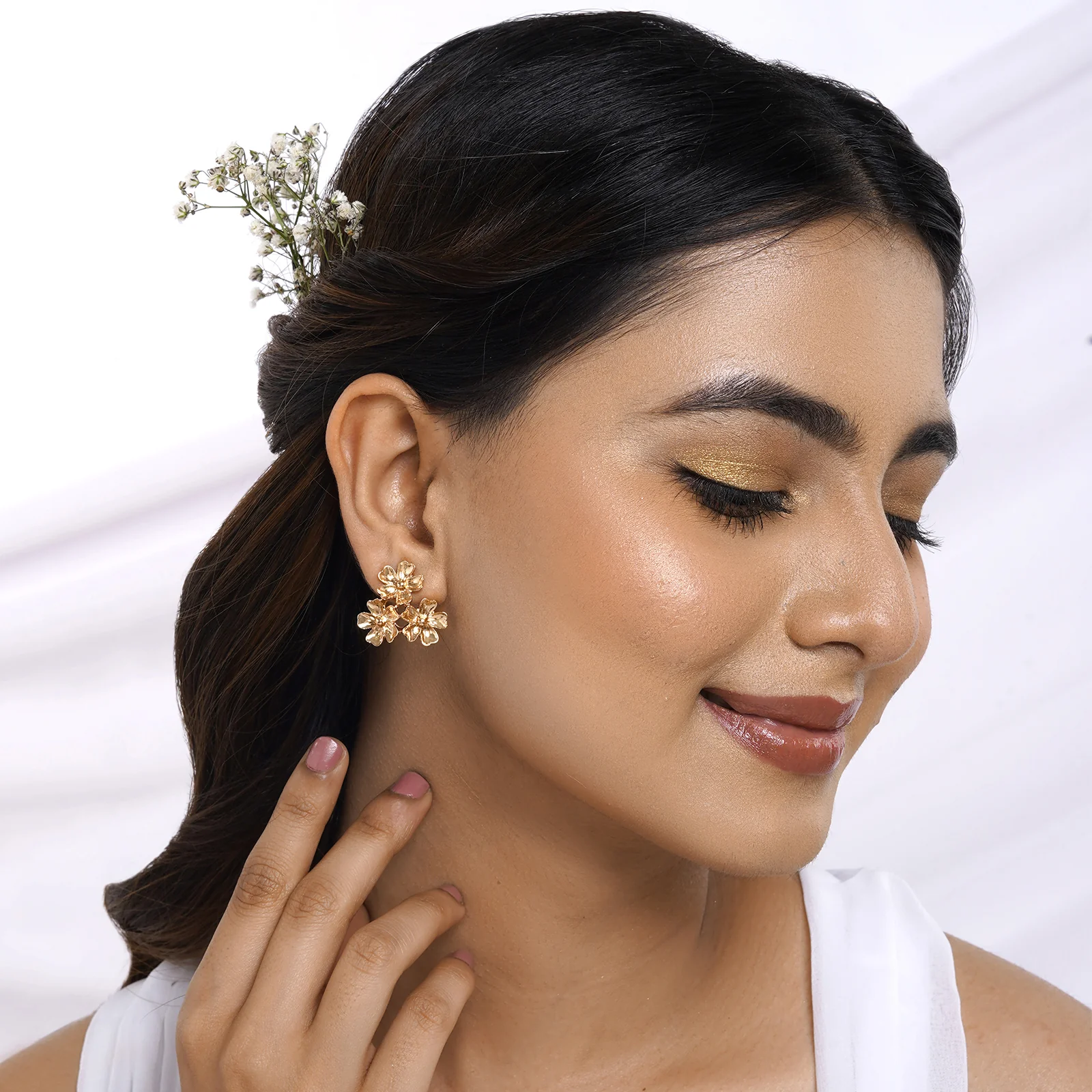 Marjoram Gold Earrings - Image 2