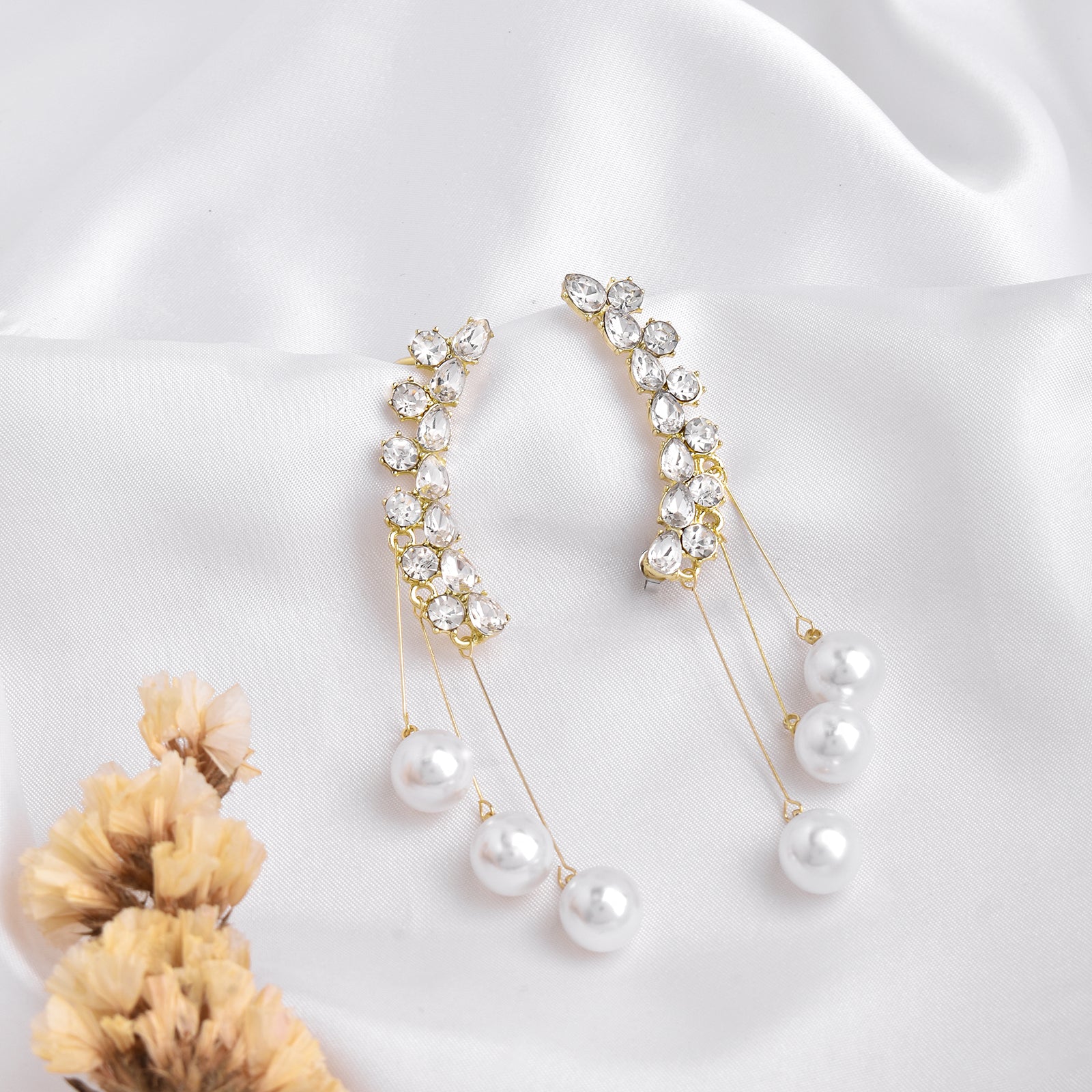 Maud Pearl Earring - Image 2
