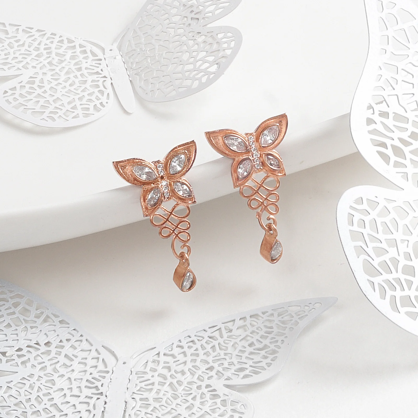 Nabi Rosegold Earring - Image 3
